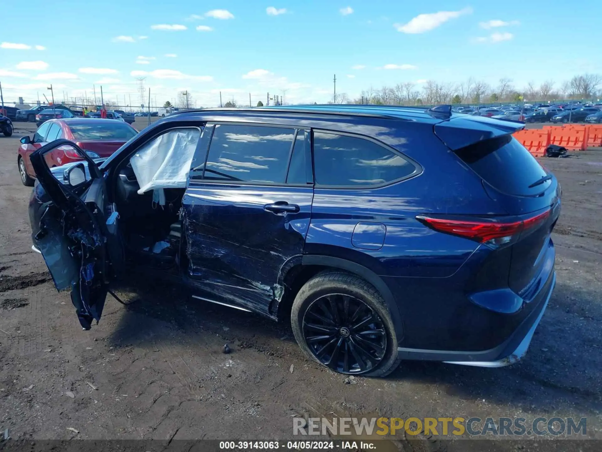 3 Photograph of a damaged car 5TDKDRBH6PS016344 TOYOTA HIGHLANDER 2023