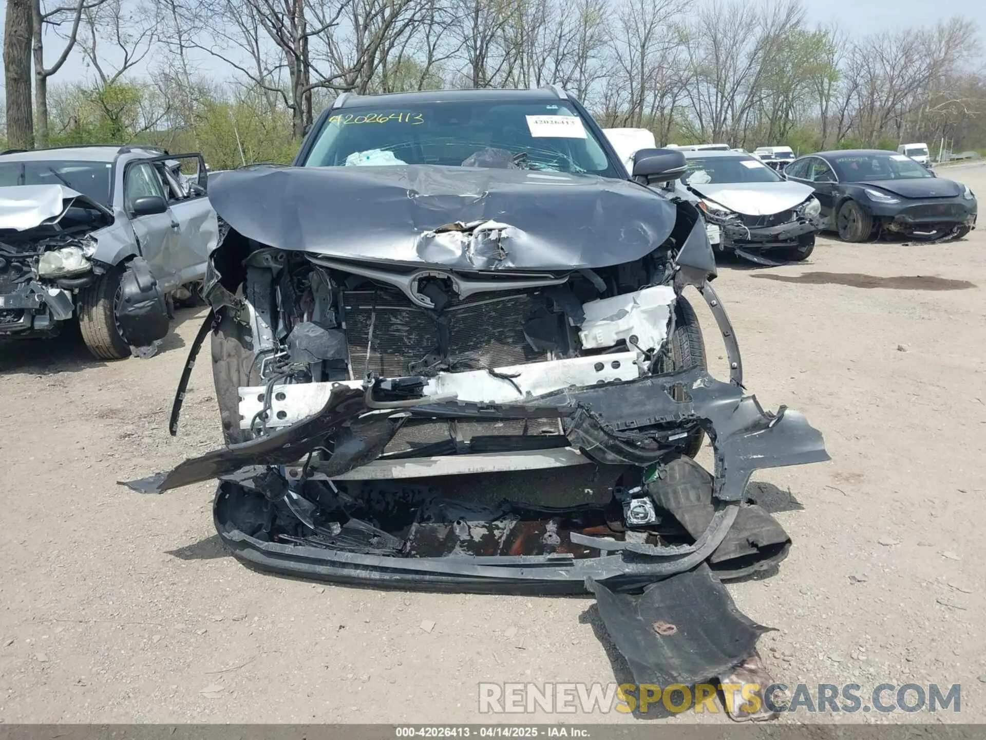 11 Photograph of a damaged car 5TDKDRBH6PS500241 TOYOTA HIGHLANDER 2023