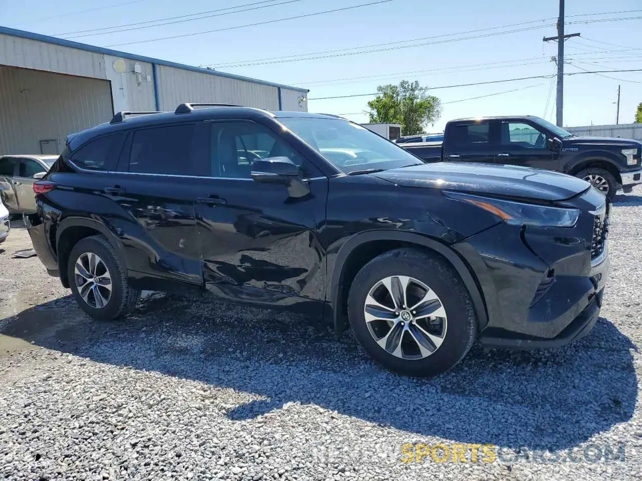4 Photograph of a damaged car 5TDKDRBH6PS525608 TOYOTA HIGHLANDER 2023
