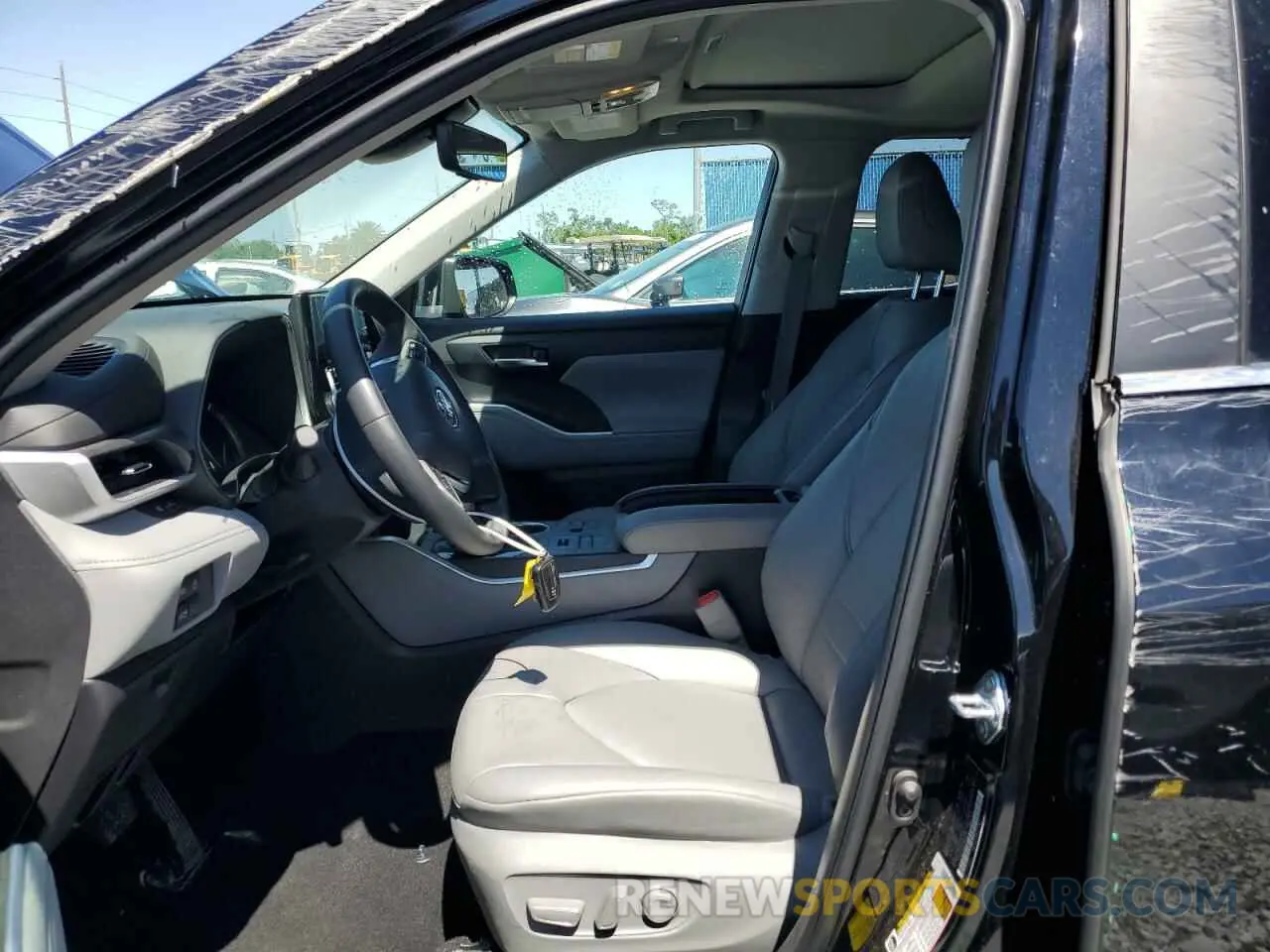 7 Photograph of a damaged car 5TDKDRBH6PS525608 TOYOTA HIGHLANDER 2023