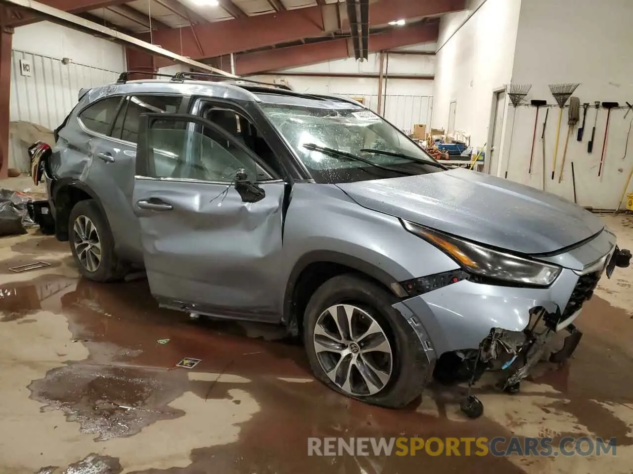 4 Photograph of a damaged car 5TDKDRBH7PS026817 TOYOTA HIGHLANDER 2023