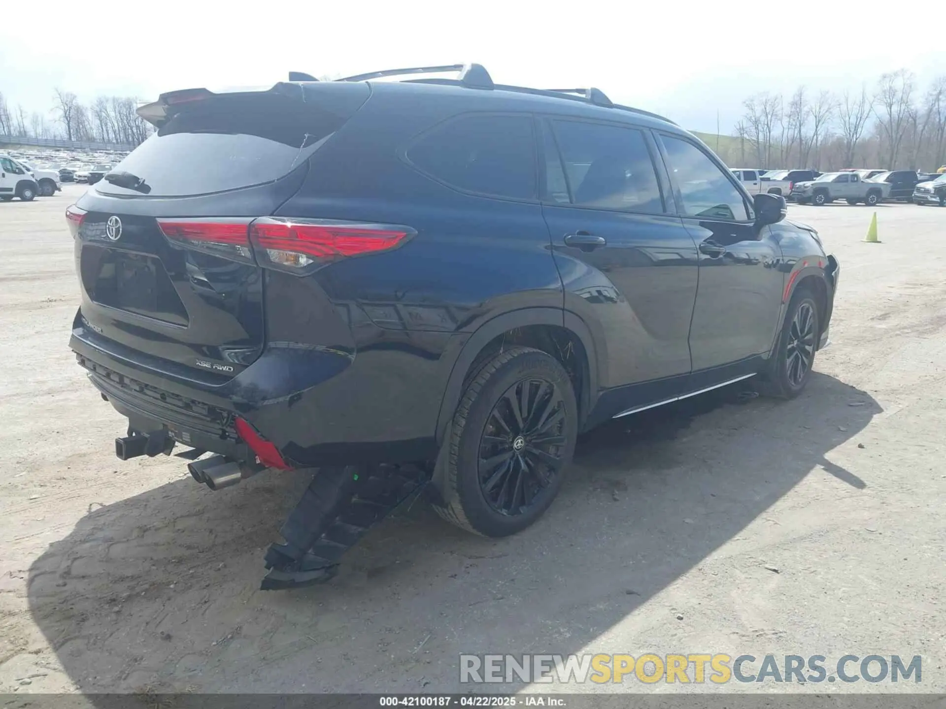 4 Фотография поврежденного автомобиля 5TDKDRBH8PS510656 TOYOTA HIGHLANDER 2023