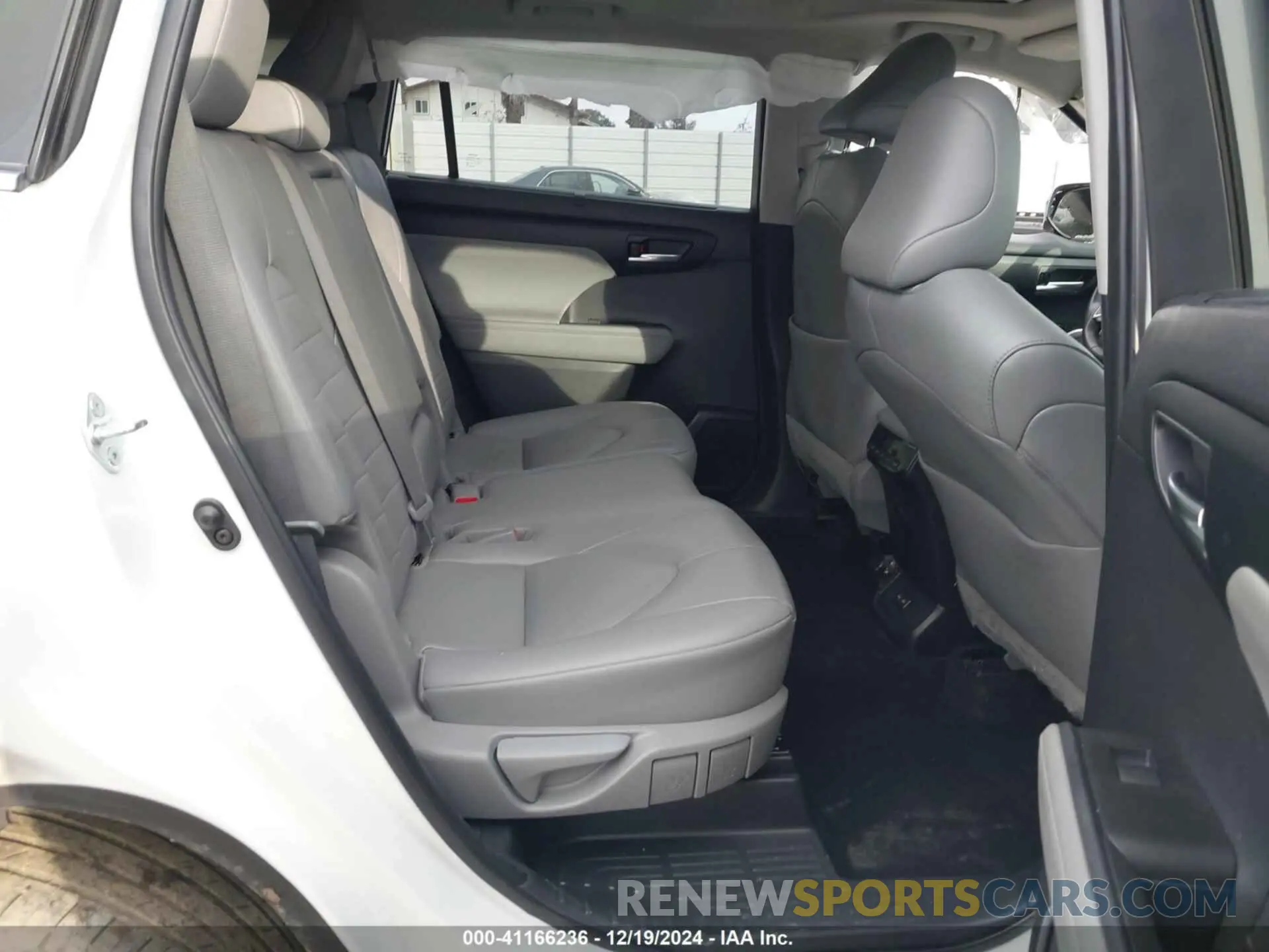 8 Фотография поврежденного автомобиля 5TDKDRBH8PS526341 TOYOTA HIGHLANDER 2023