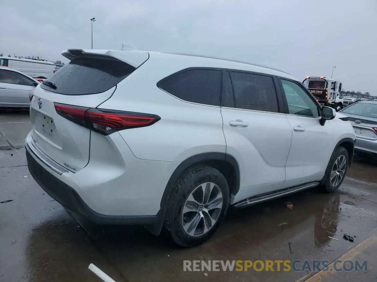 3 Фотография поврежденного автомобиля 5TDKDRBH8PS526890 TOYOTA HIGHLANDER 2023