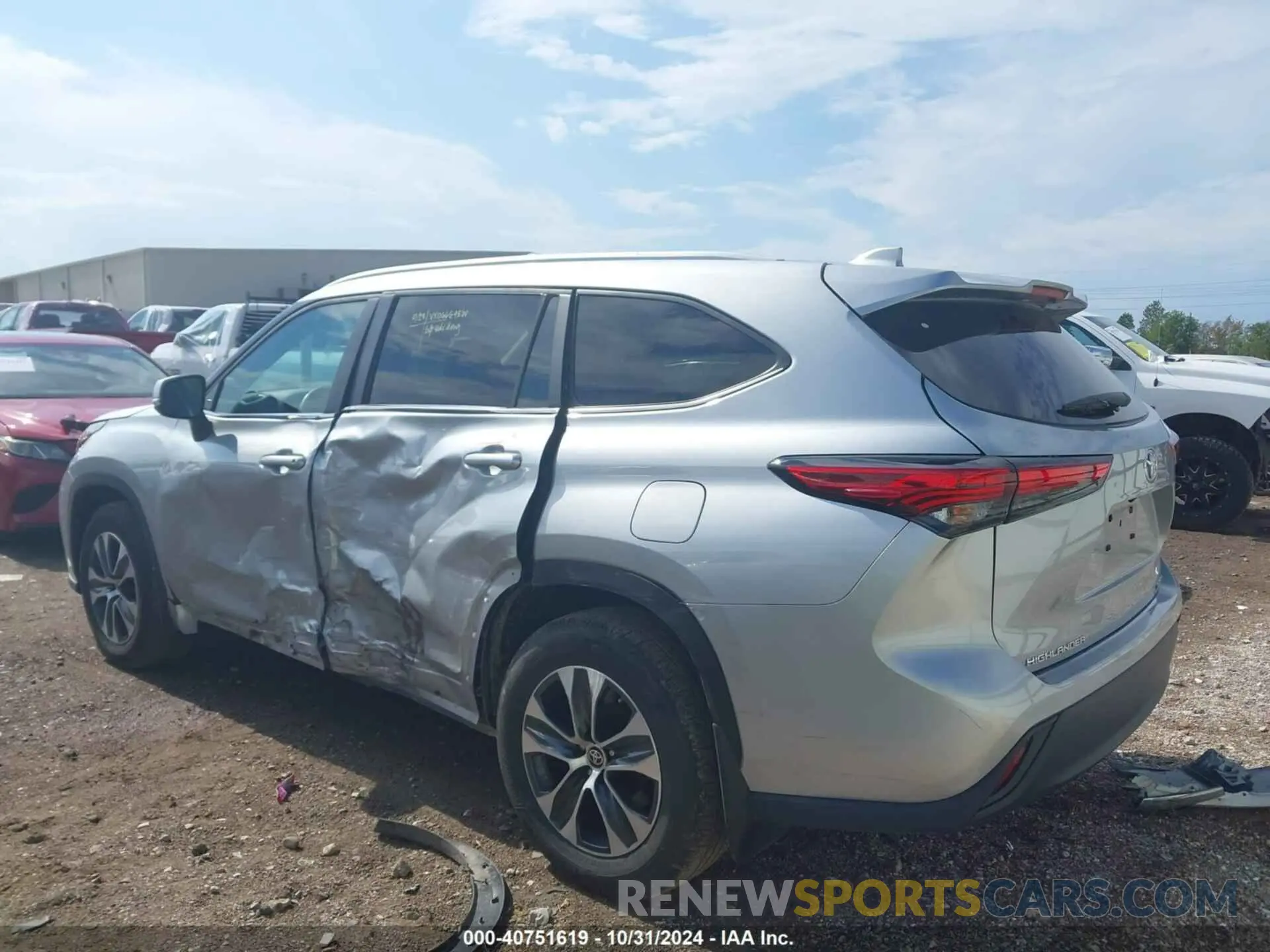 3 Photograph of a damaged car 5TDKDRBH9PS044865 TOYOTA HIGHLANDER 2023