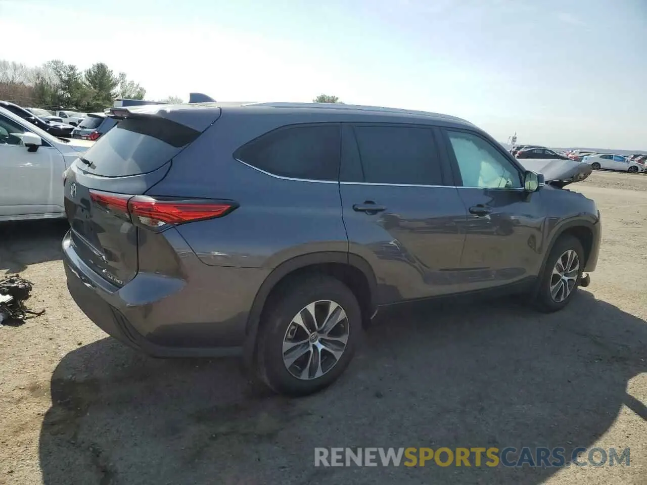 3 Фотография поврежденного автомобиля 5TDKDRBH9PS515526 TOYOTA HIGHLANDER 2023