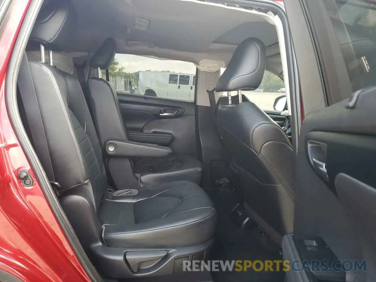 11 Фотография поврежденного автомобиля 5TDKDRBHXPS022406 TOYOTA HIGHLANDER 2023