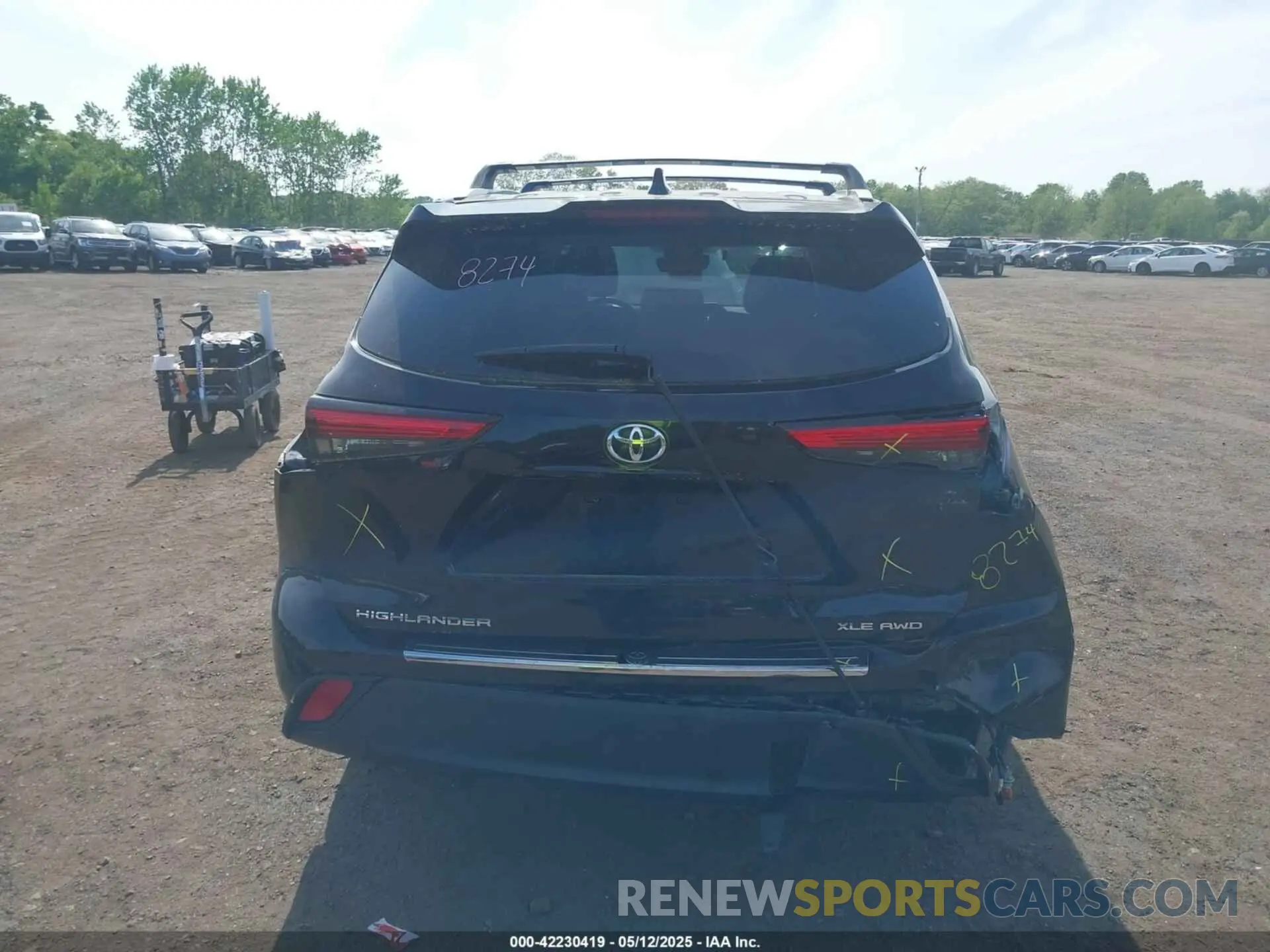 16 Photograph of a damaged car 5TDKDRBHXPS030361 TOYOTA HIGHLANDER 2023
