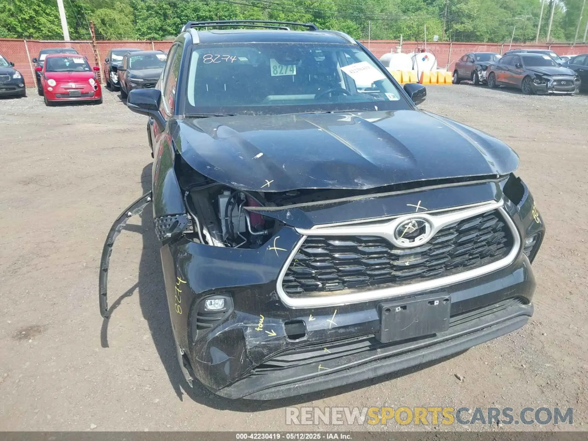 17 Photograph of a damaged car 5TDKDRBHXPS030361 TOYOTA HIGHLANDER 2023