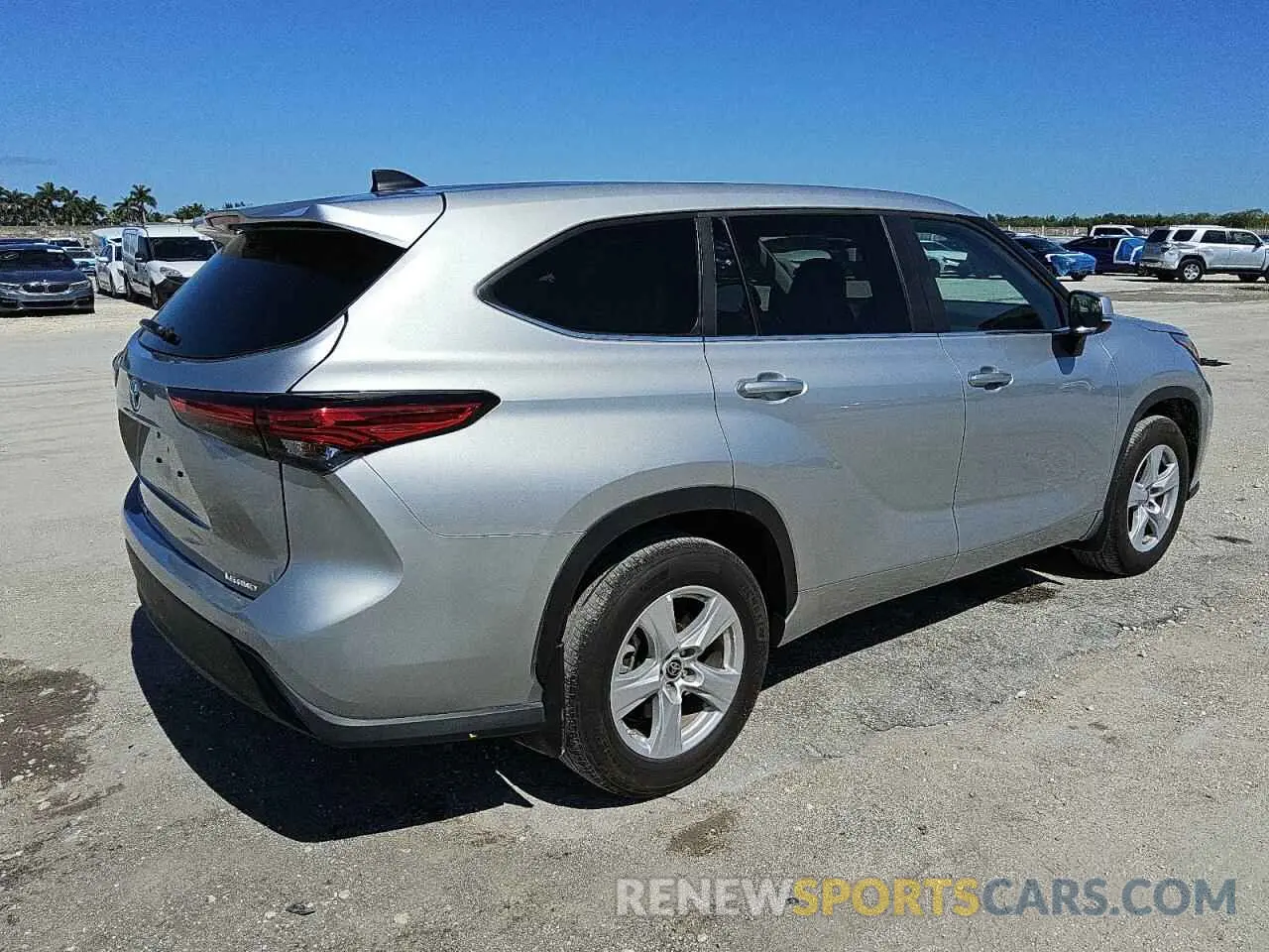 3 Photograph of a damaged car 5TDKDRBHXPS040808 TOYOTA HIGHLANDER 2023