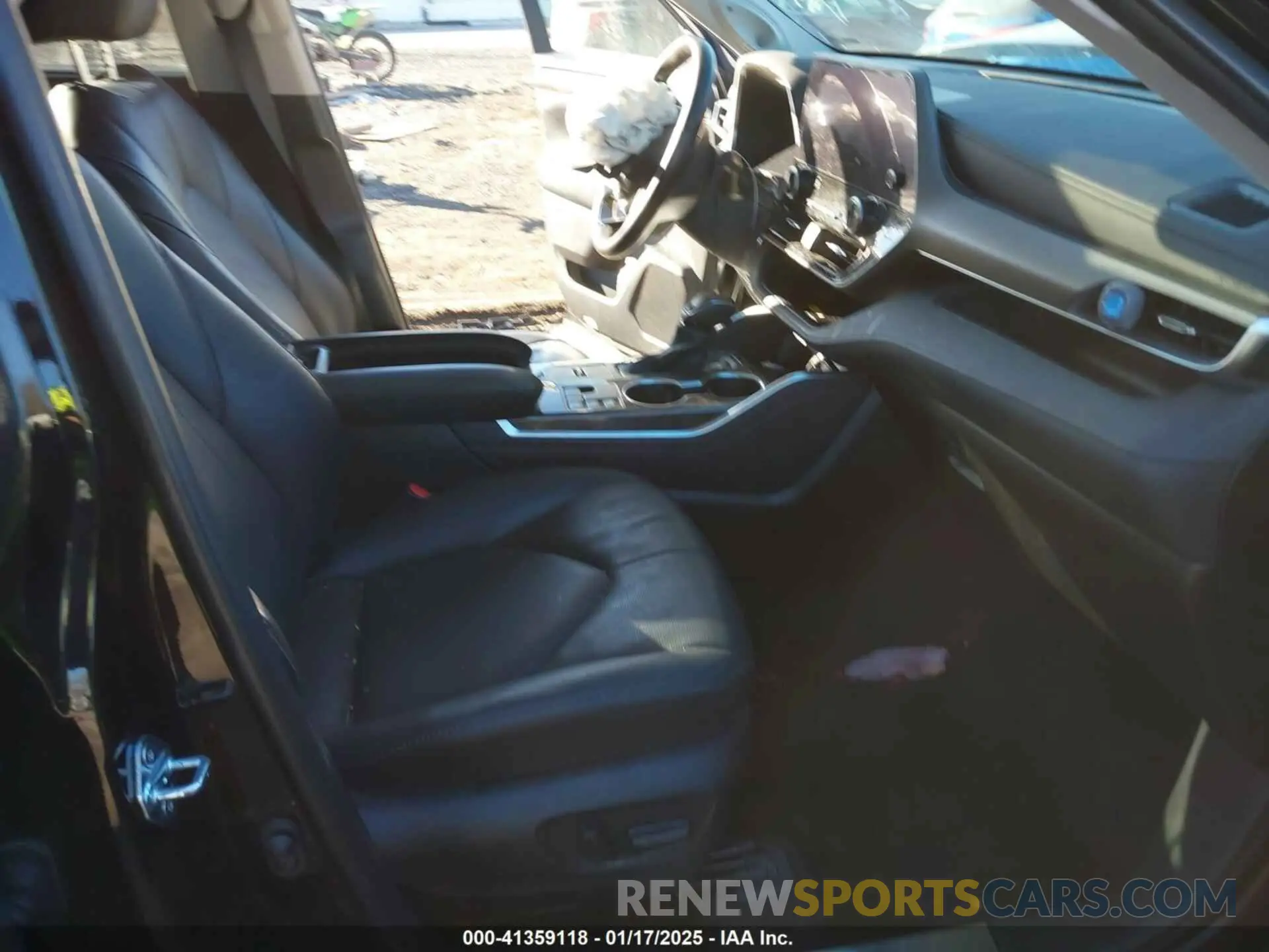 5 Photograph of a damaged car 5TDXBRCH1PS582776 TOYOTA HIGHLANDER 2023