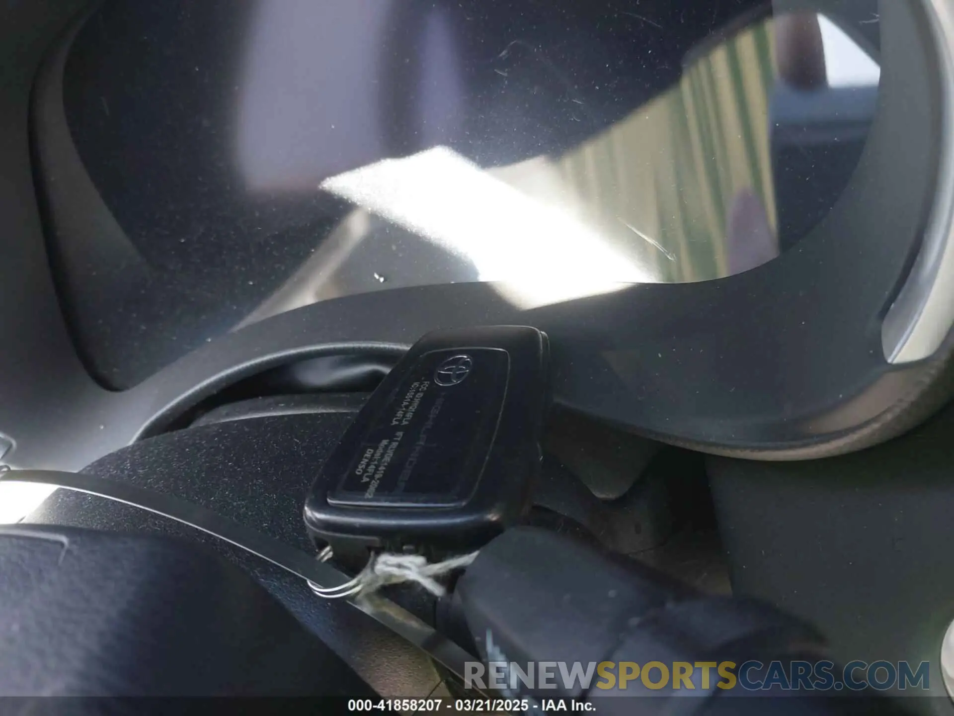 11 Photograph of a damaged car 5TDXBRCH3PS116816 TOYOTA HIGHLANDER 2023