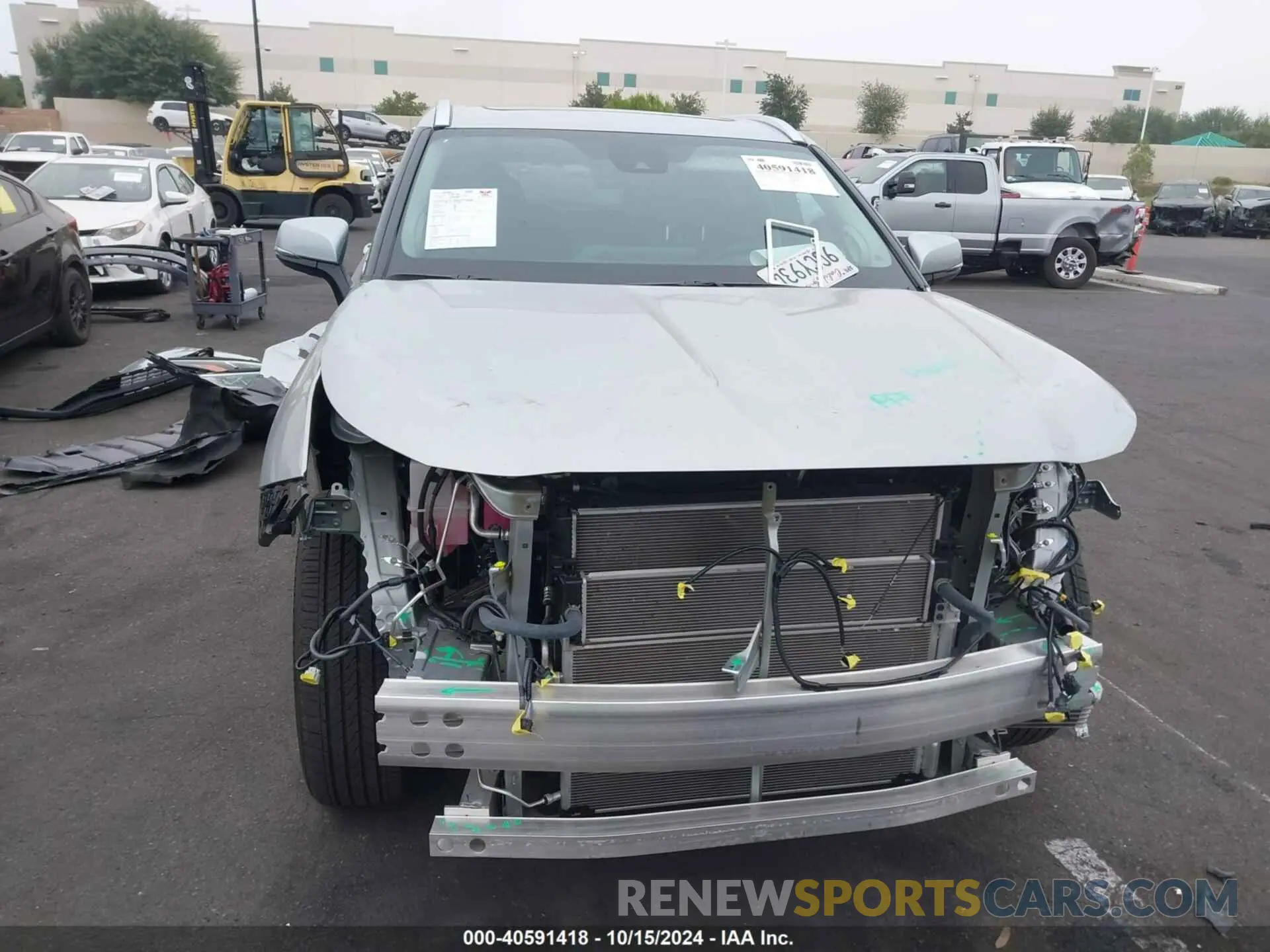 13 Photograph of a damaged car 5TDXBRCH5PS582361 TOYOTA HIGHLANDER 2023