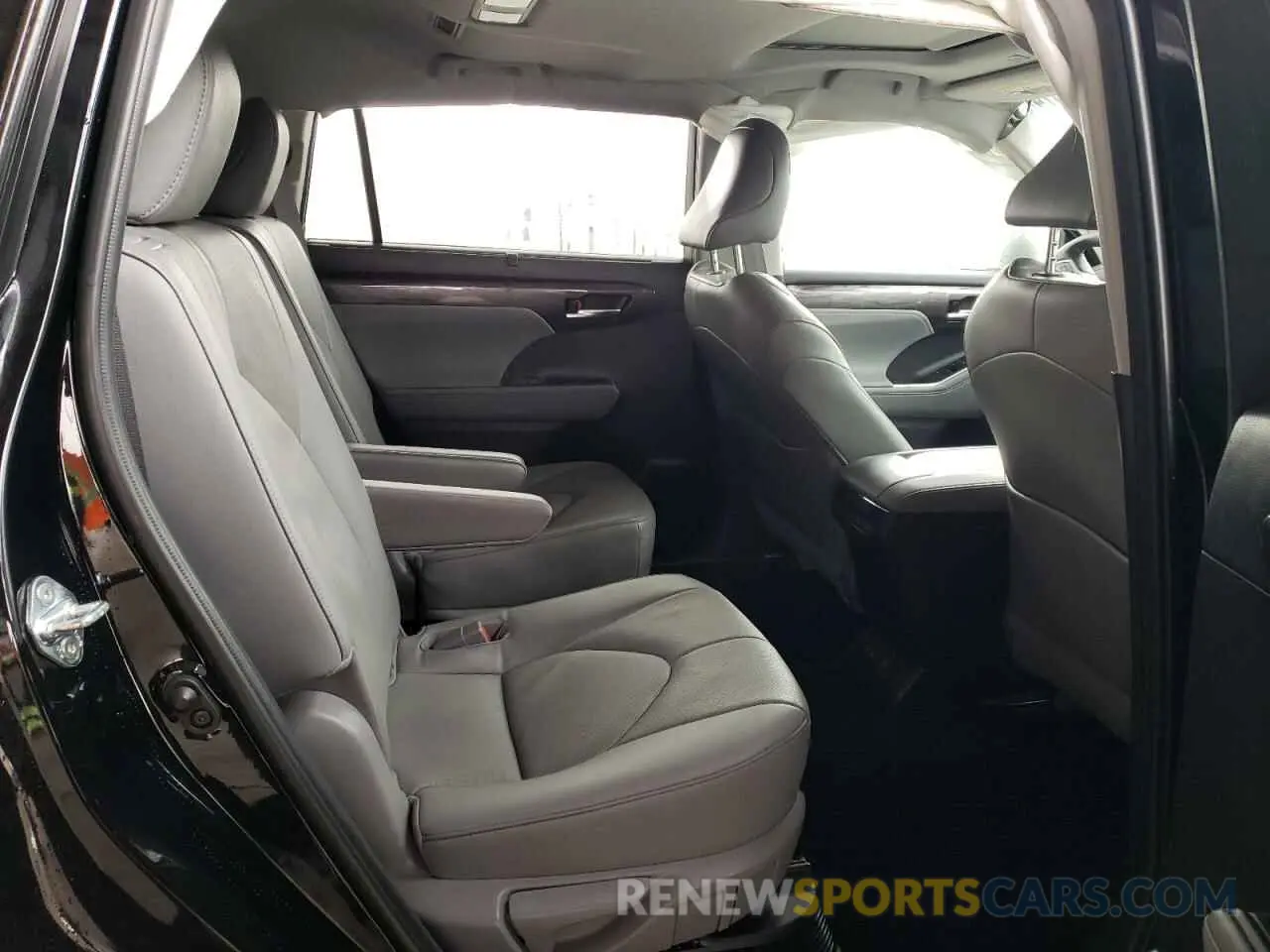 11 Фотография поврежденного автомобиля 5TDXBRCH7PS125051 TOYOTA HIGHLANDER 2023