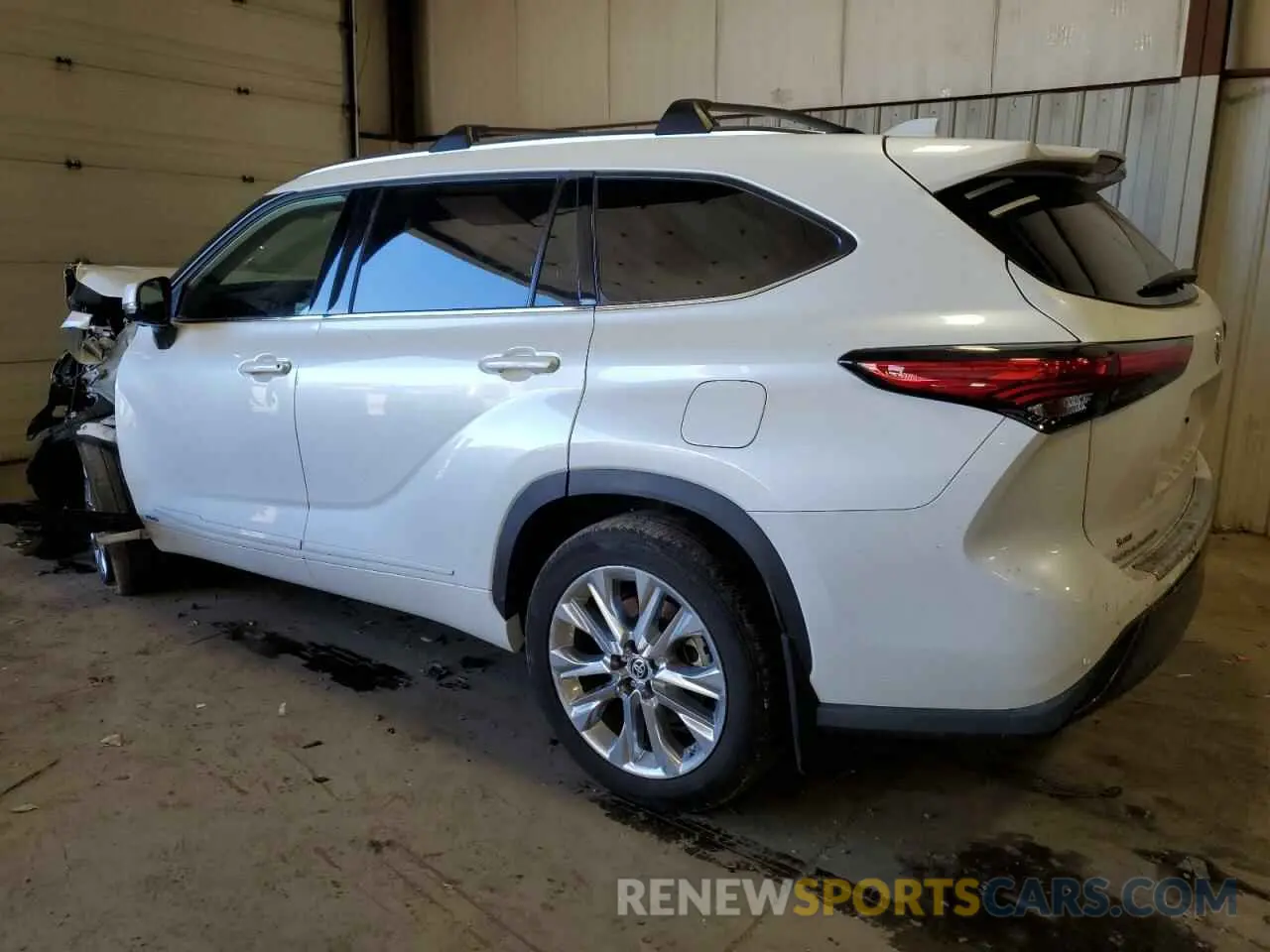 2 Photograph of a damaged car 5TDXBRCH8PS111160 TOYOTA HIGHLANDER 2023