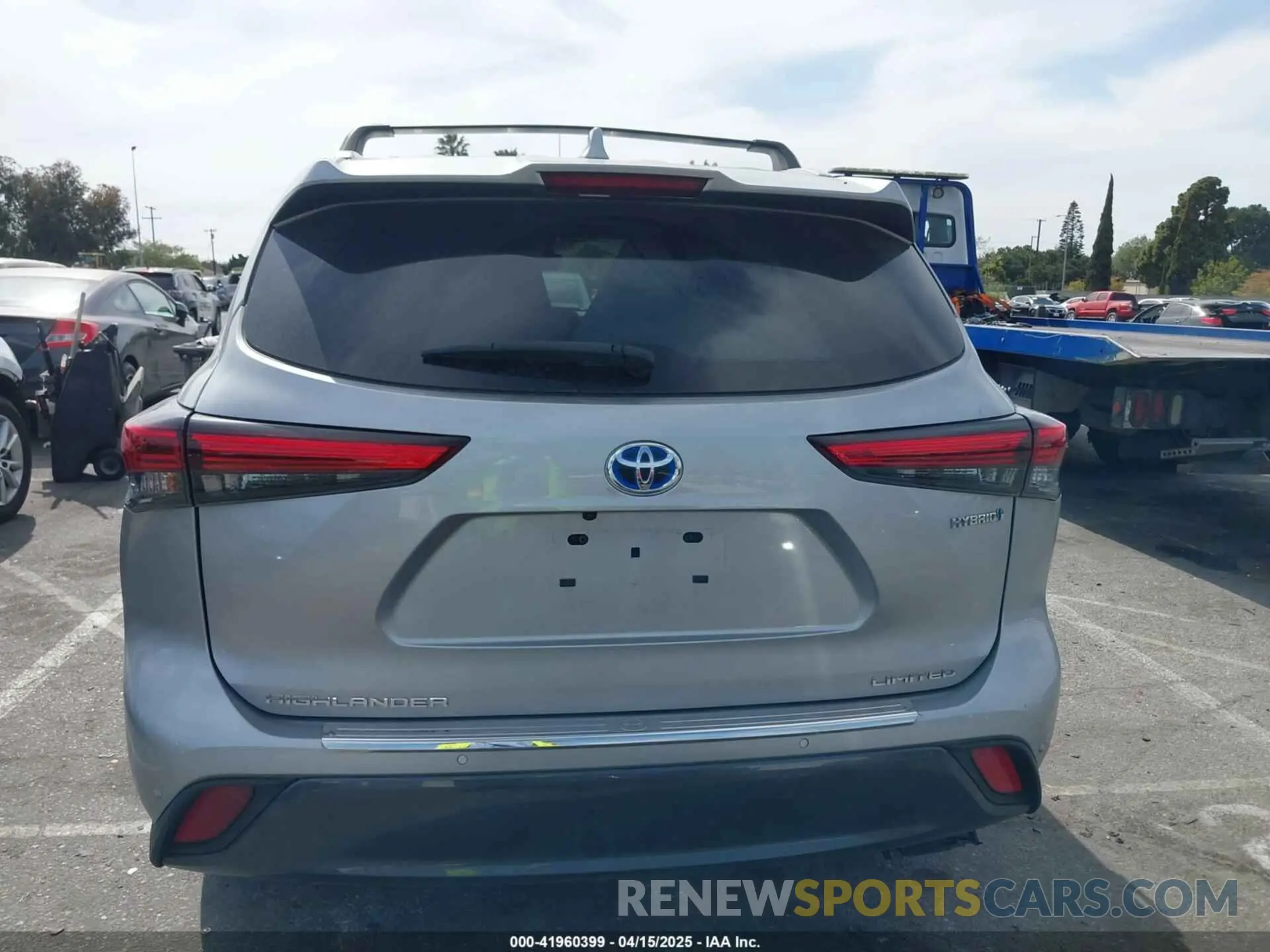 16 Photograph of a damaged car 5TDYARAH9PS523498 TOYOTA HIGHLANDER 2023