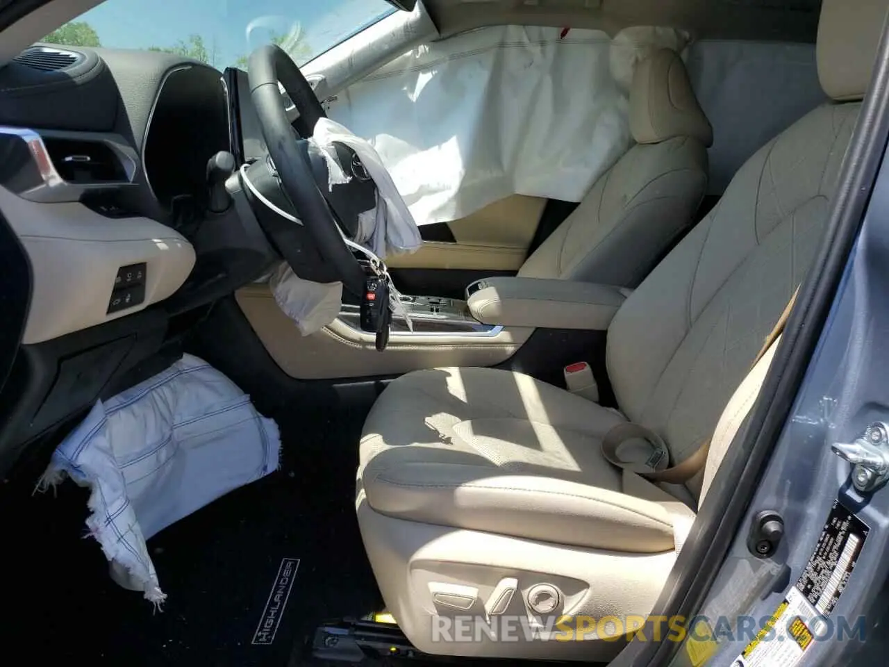 7 Photograph of a damaged car 5TDFARAH4RS537531 TOYOTA HIGHLANDER 2024