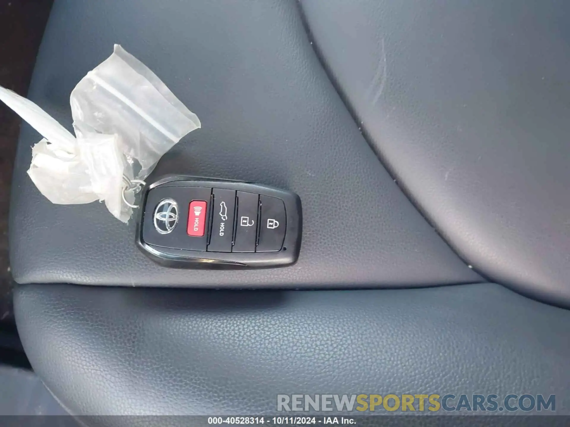 11 Photograph of a damaged car 5TDKARAH4RS023953 TOYOTA HIGHLANDER 2024