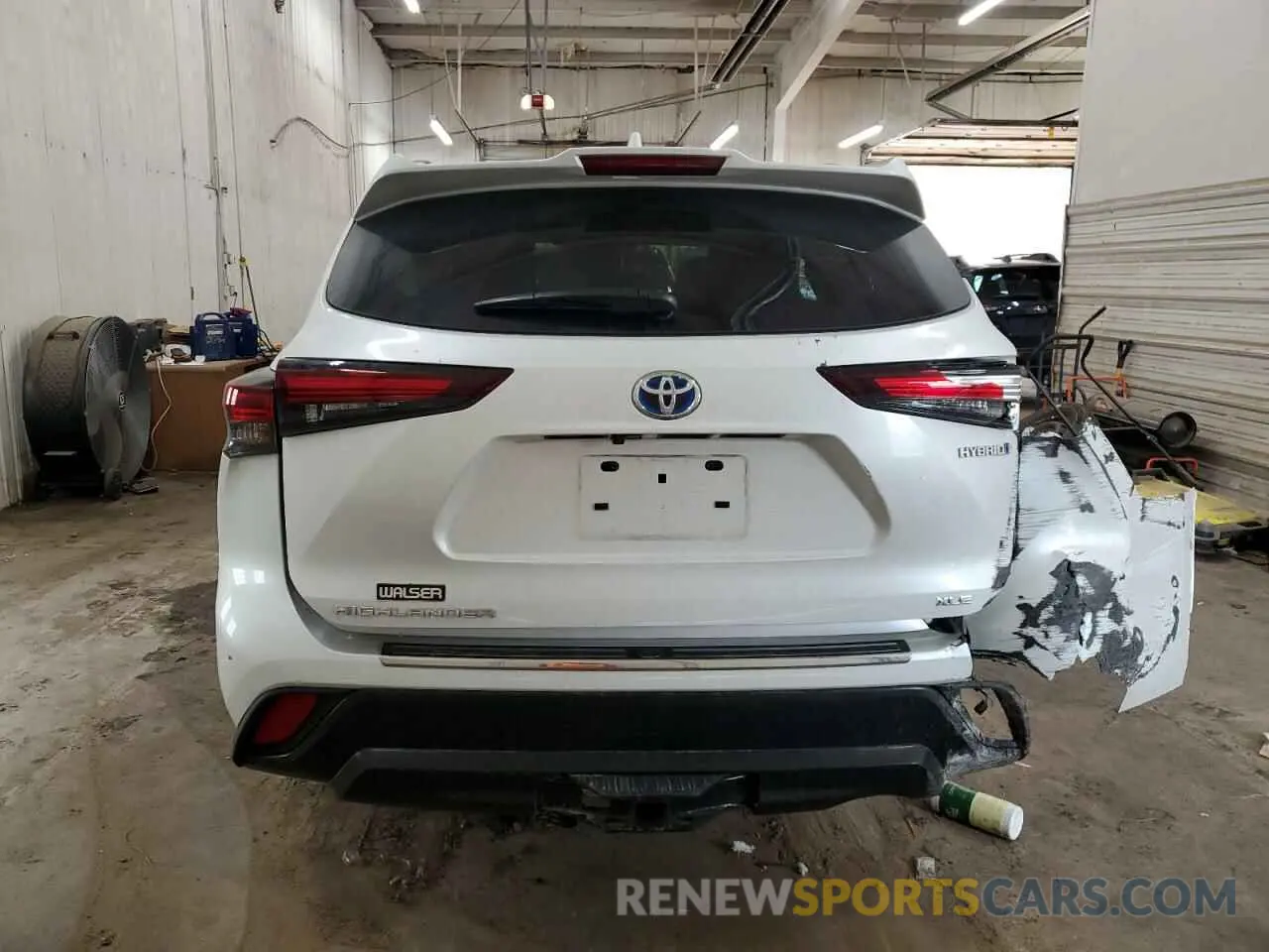 6 Photograph of a damaged car 5TDKBRCH4RS610938 TOYOTA HIGHLANDER 2024