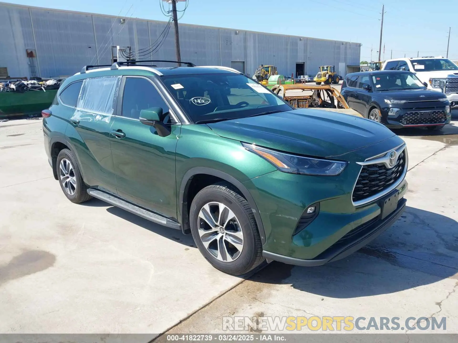 1 Фотография поврежденного автомобиля 5TDKDRAH0RS528069 TOYOTA HIGHLANDER 2024