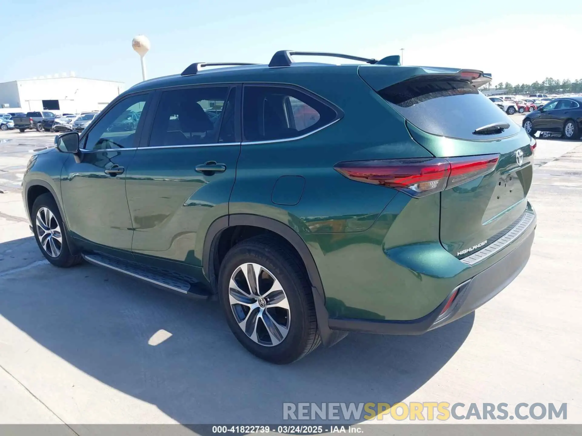 3 Фотография поврежденного автомобиля 5TDKDRAH0RS528069 TOYOTA HIGHLANDER 2024