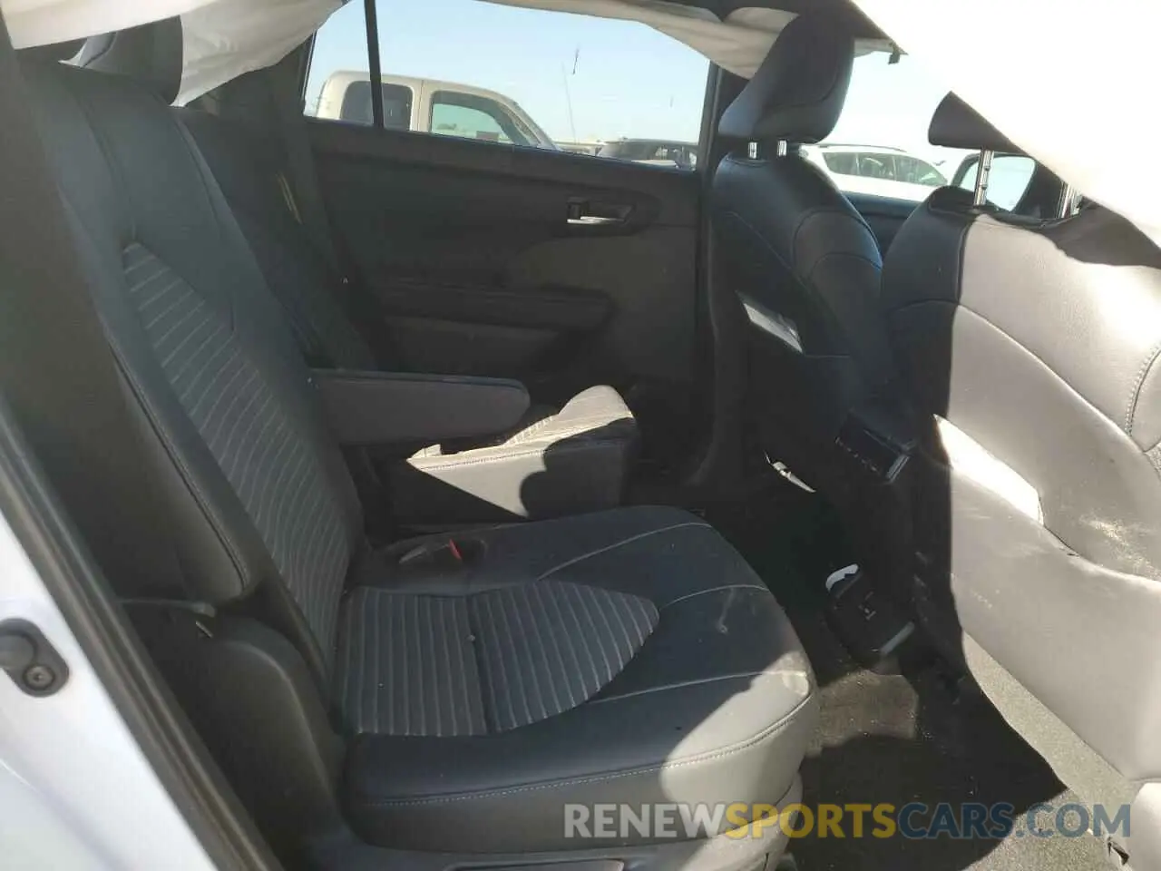 10 Фотография поврежденного автомобиля 5TDKDRAH0RS532123 TOYOTA HIGHLANDER 2024