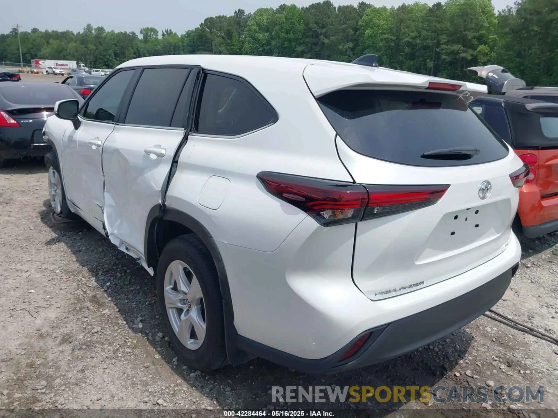 3 Фотография поврежденного автомобиля 5TDKDRAH2RS542829 TOYOTA HIGHLANDER 2024