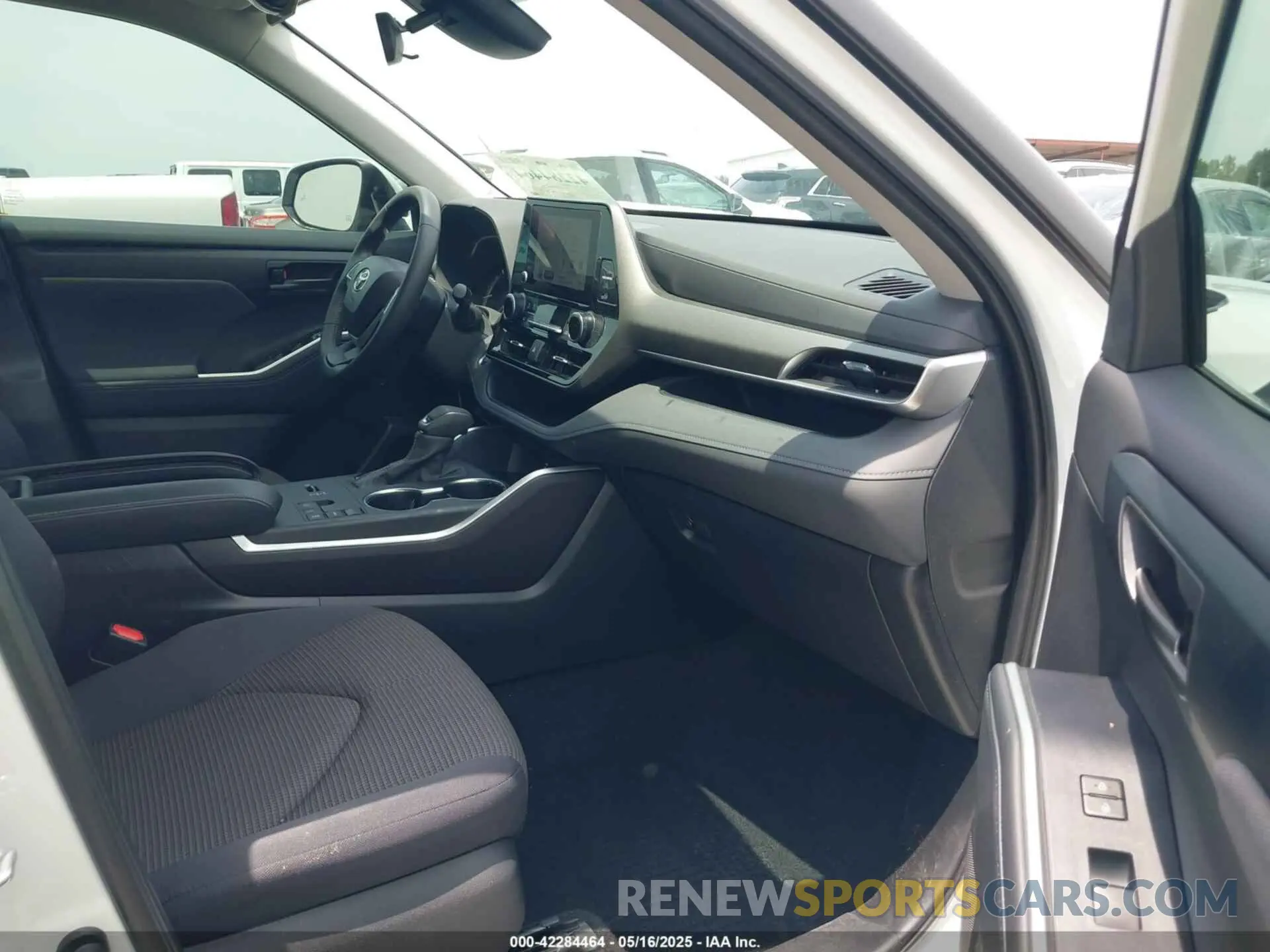 5 Фотография поврежденного автомобиля 5TDKDRAH2RS542829 TOYOTA HIGHLANDER 2024