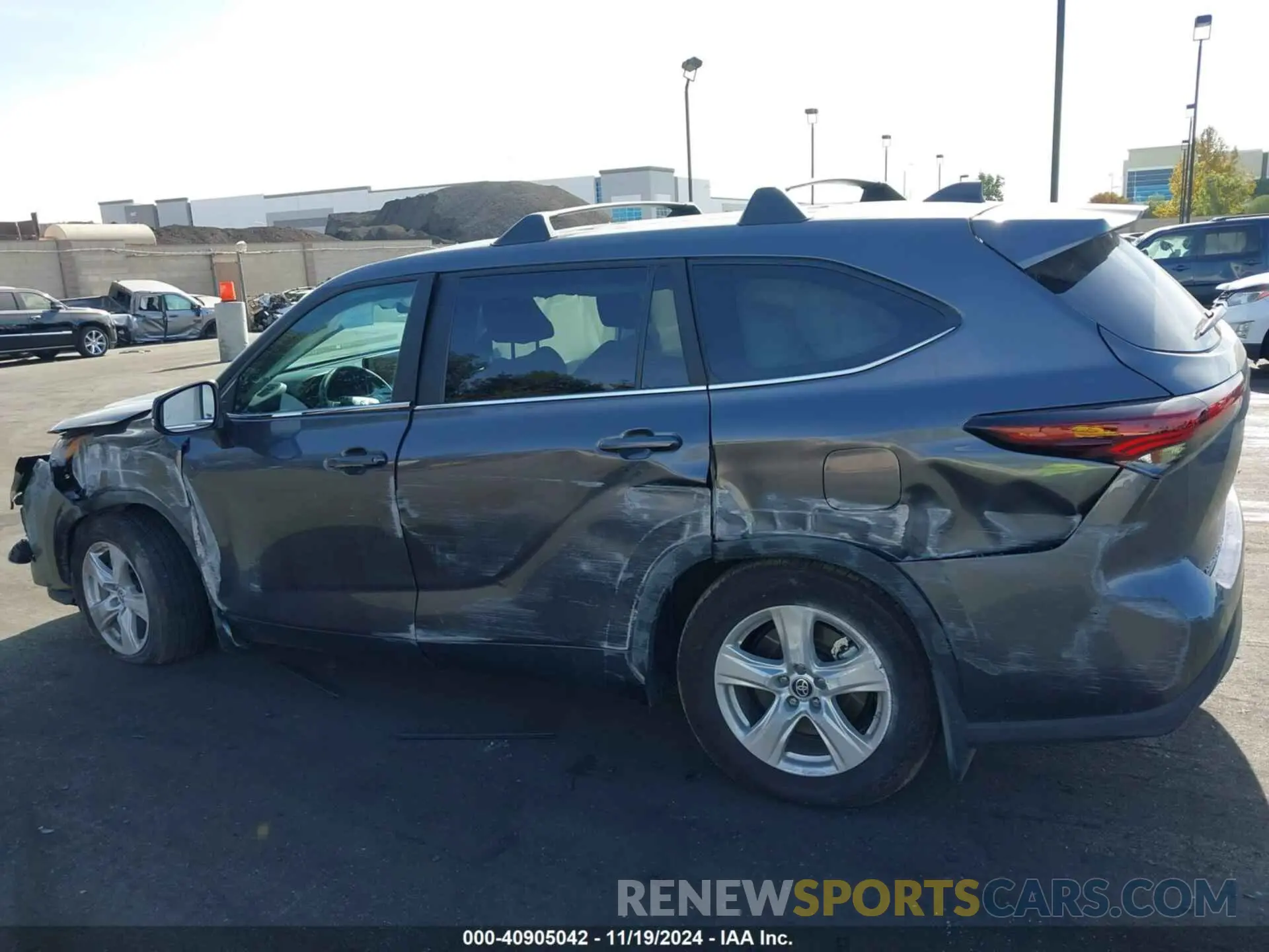 14 Photograph of a damaged car 5TDKDRAH2RS546248 TOYOTA HIGHLANDER 2024