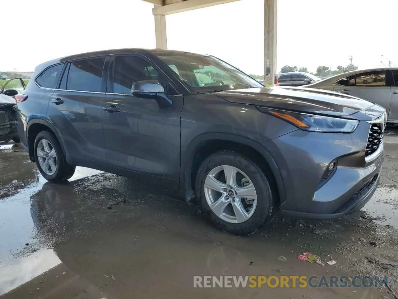 4 Photograph of a damaged car 5TDKDRAH2RS546587 TOYOTA HIGHLANDER 2024