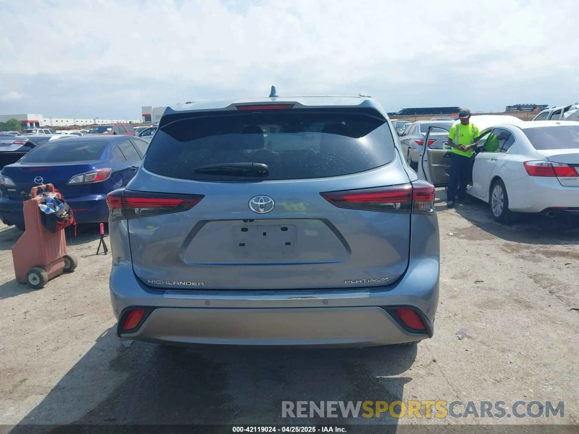 16 Фотография поврежденного автомобиля 5TDKDRAH3RS531743 TOYOTA HIGHLANDER 2024