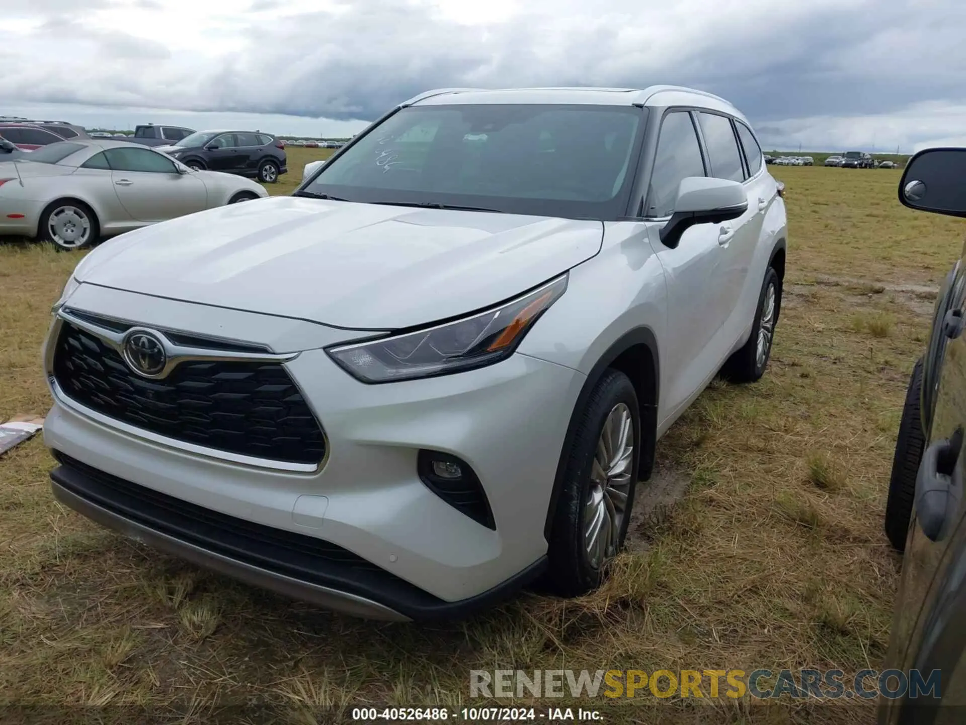 2 Фотография поврежденного автомобиля 5TDKDRAH4RS539608 TOYOTA HIGHLANDER 2024