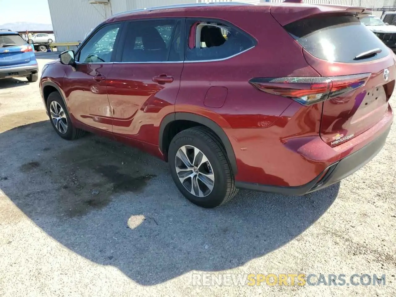 2 Photograph of a damaged car 5TDKDRAH4RS547336 TOYOTA HIGHLANDER 2024