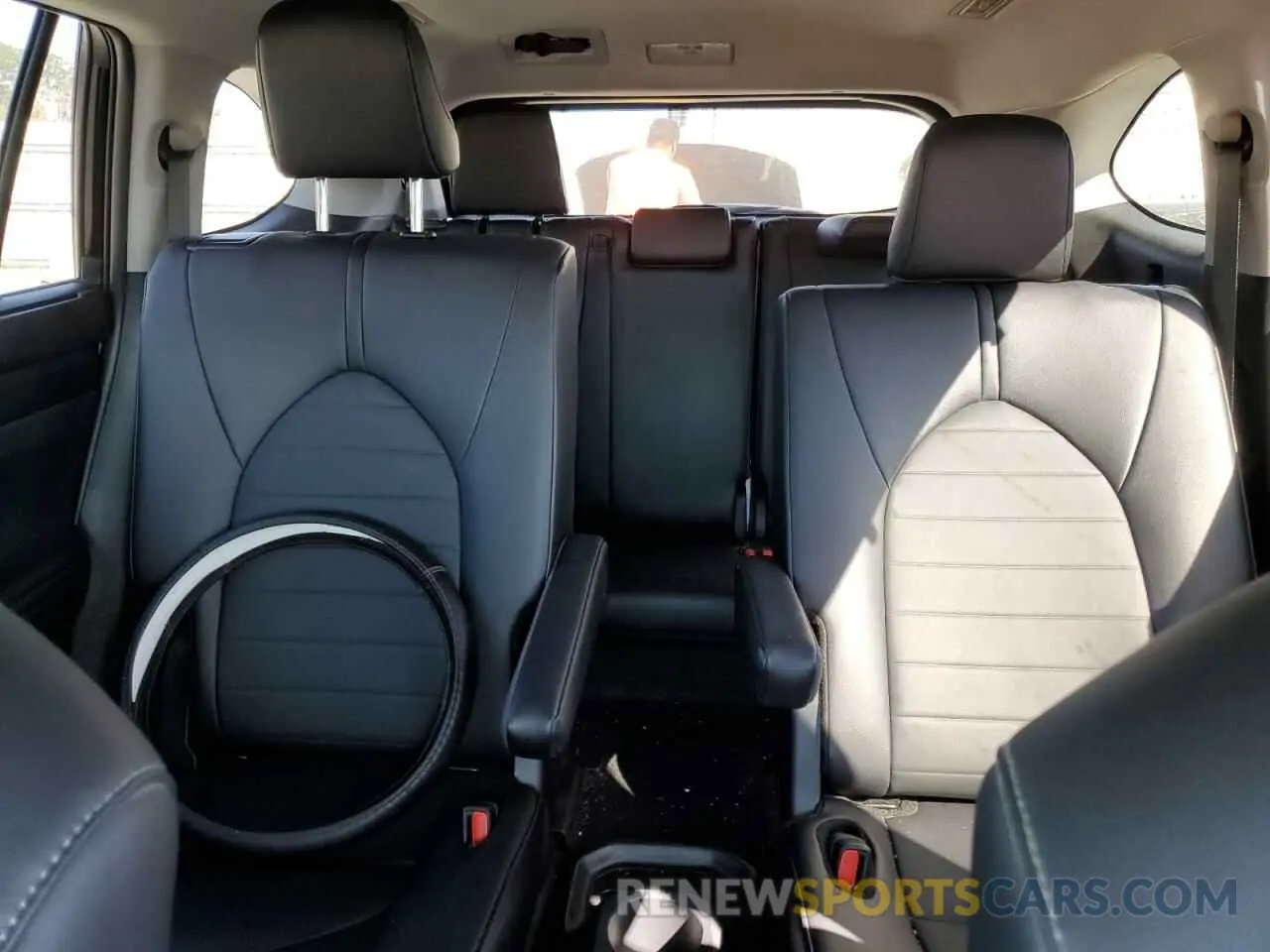 10 Фотография поврежденного автомобиля 5TDKDRAH5RS530903 TOYOTA HIGHLANDER 2024