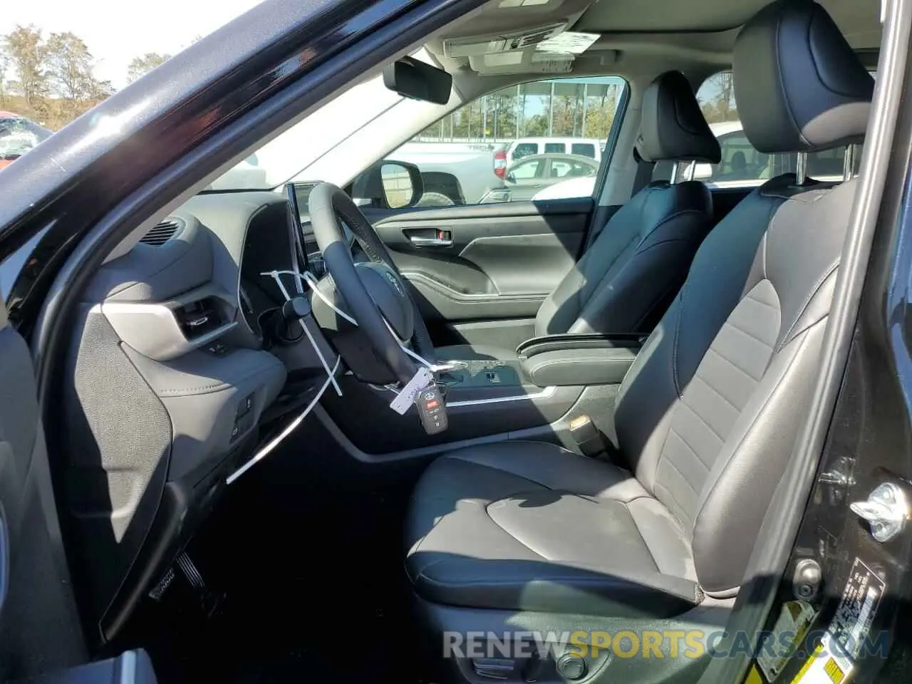 7 Фотография поврежденного автомобиля 5TDKDRAH5RS530903 TOYOTA HIGHLANDER 2024