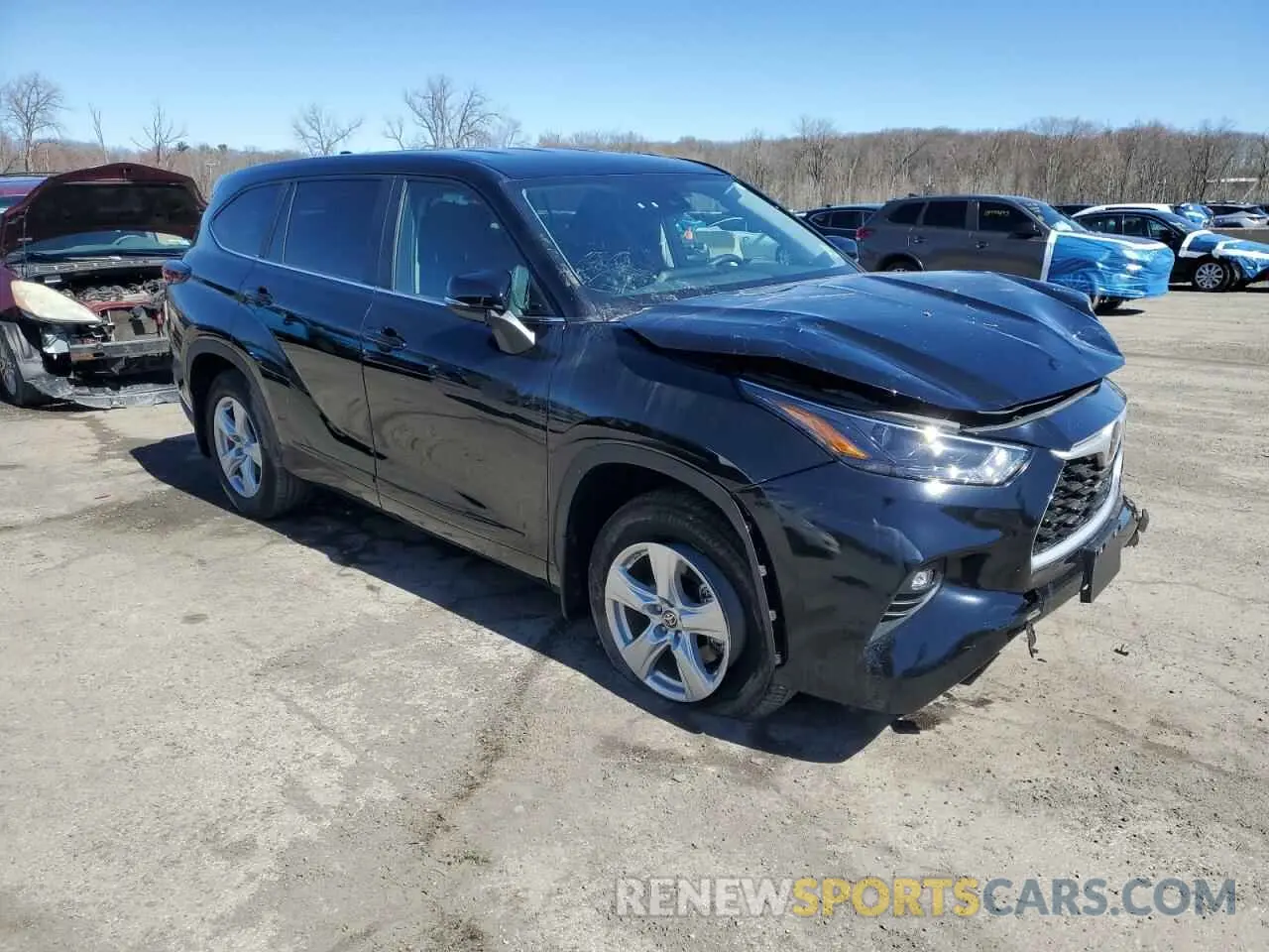 4 Photograph of a damaged car 5TDKDRAH9RS529558 TOYOTA HIGHLANDER 2024
