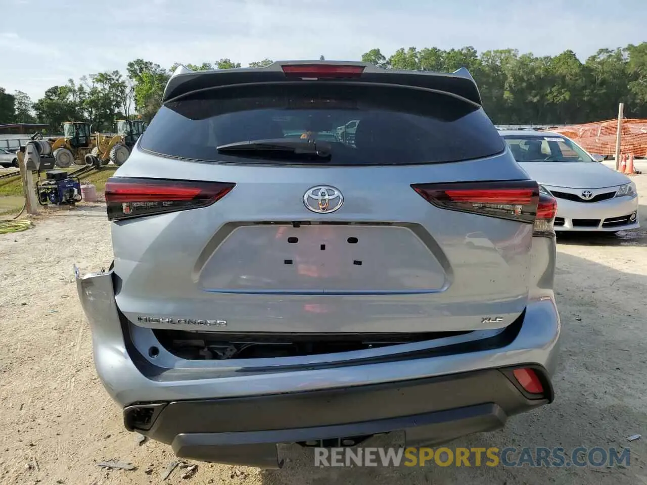 6 Photograph of a damaged car 5TDKDRAH9RS548529 TOYOTA HIGHLANDER 2024