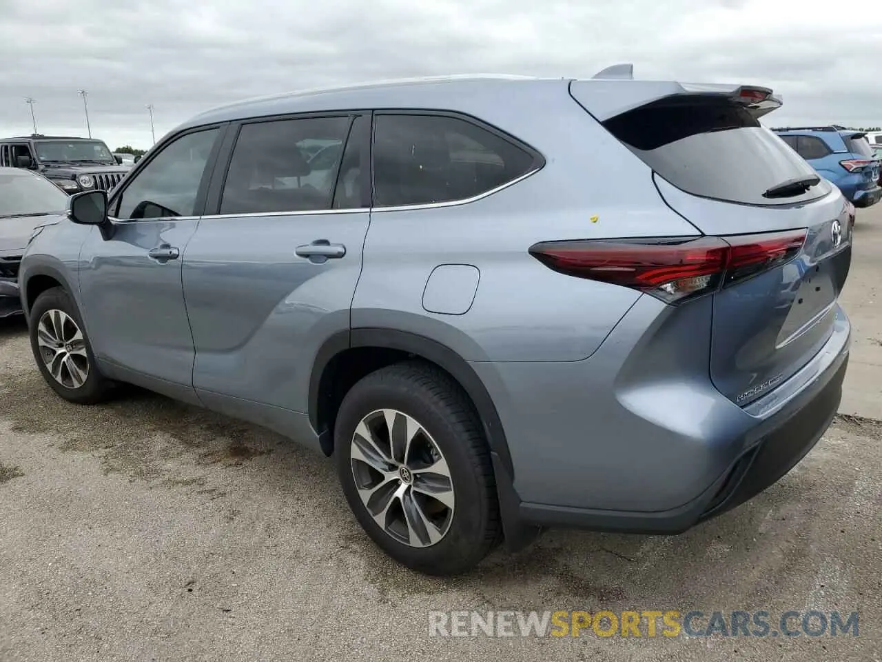 2 Photograph of a damaged car 5TDKDRAHXRS530685 TOYOTA HIGHLANDER 2024