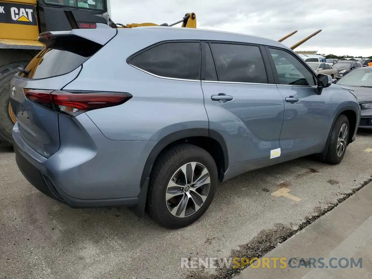 3 Photograph of a damaged car 5TDKDRAHXRS530685 TOYOTA HIGHLANDER 2024