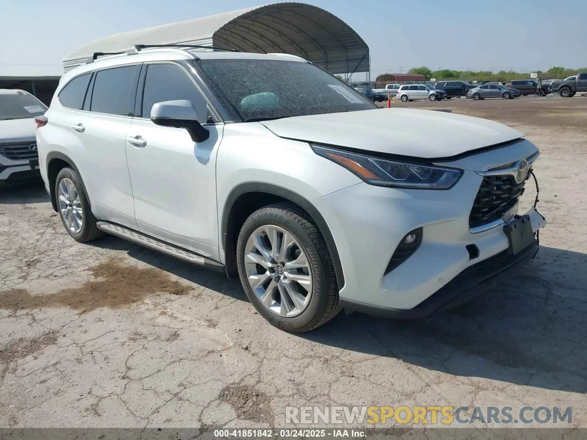 1 Фотография поврежденного автомобиля 5TDKDRAHXRS534302 TOYOTA HIGHLANDER 2024