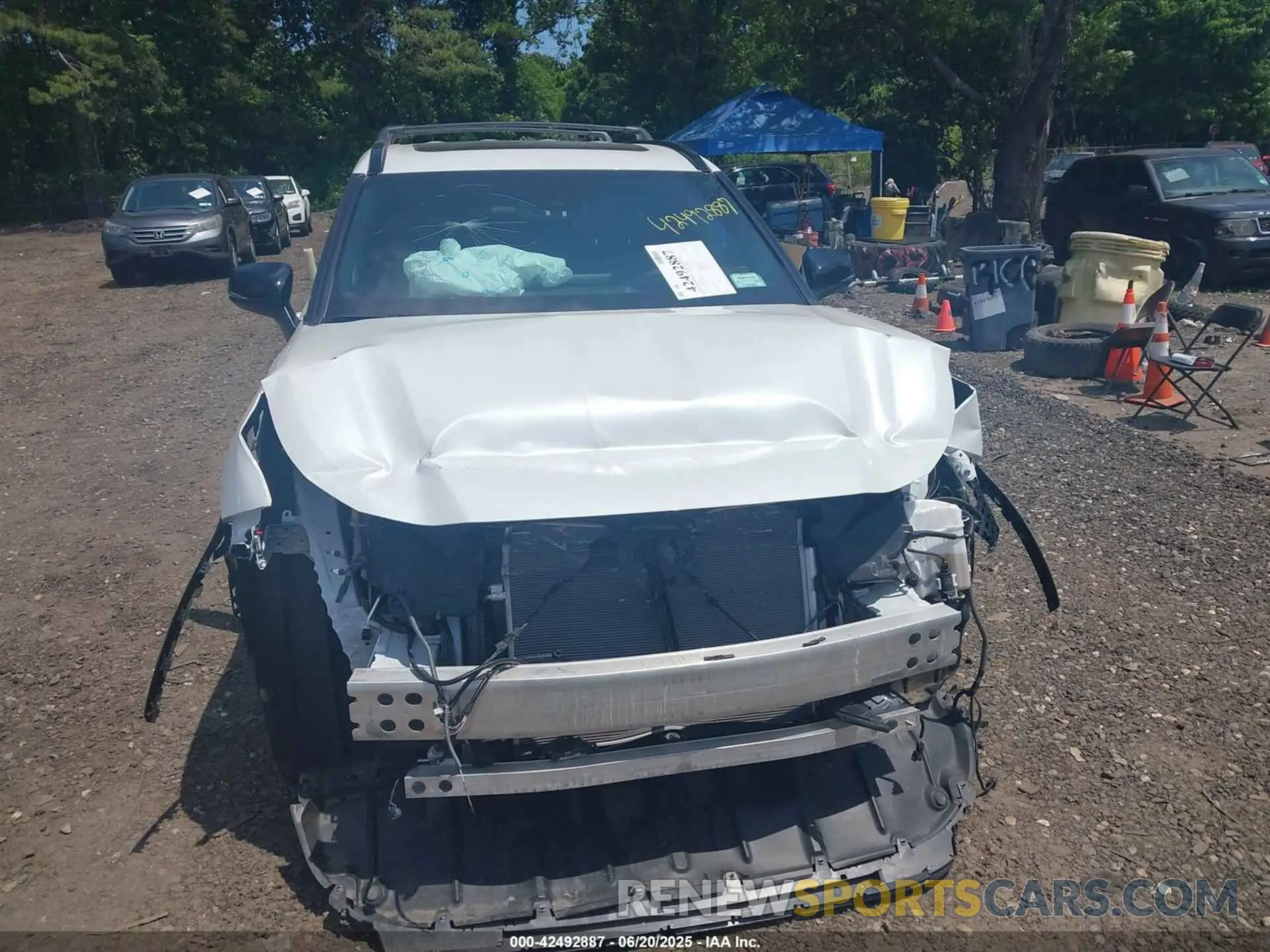 12 Photograph of a damaged car 5TDKDRBH0RS548417 TOYOTA HIGHLANDER 2024