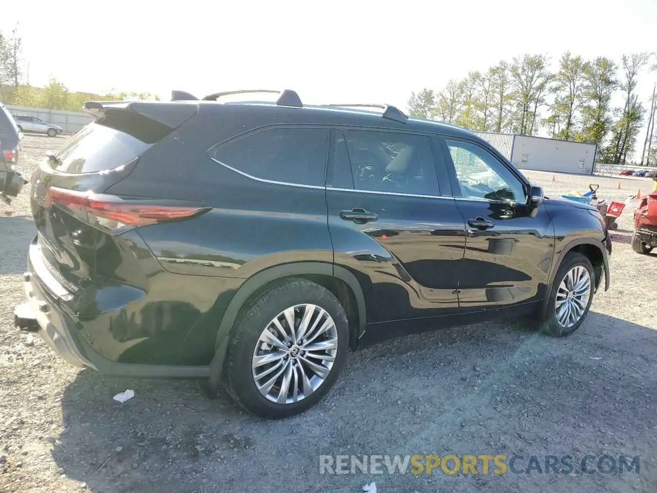 3 Photograph of a damaged car 5TDKDRBH1RS569096 TOYOTA HIGHLANDER 2024
