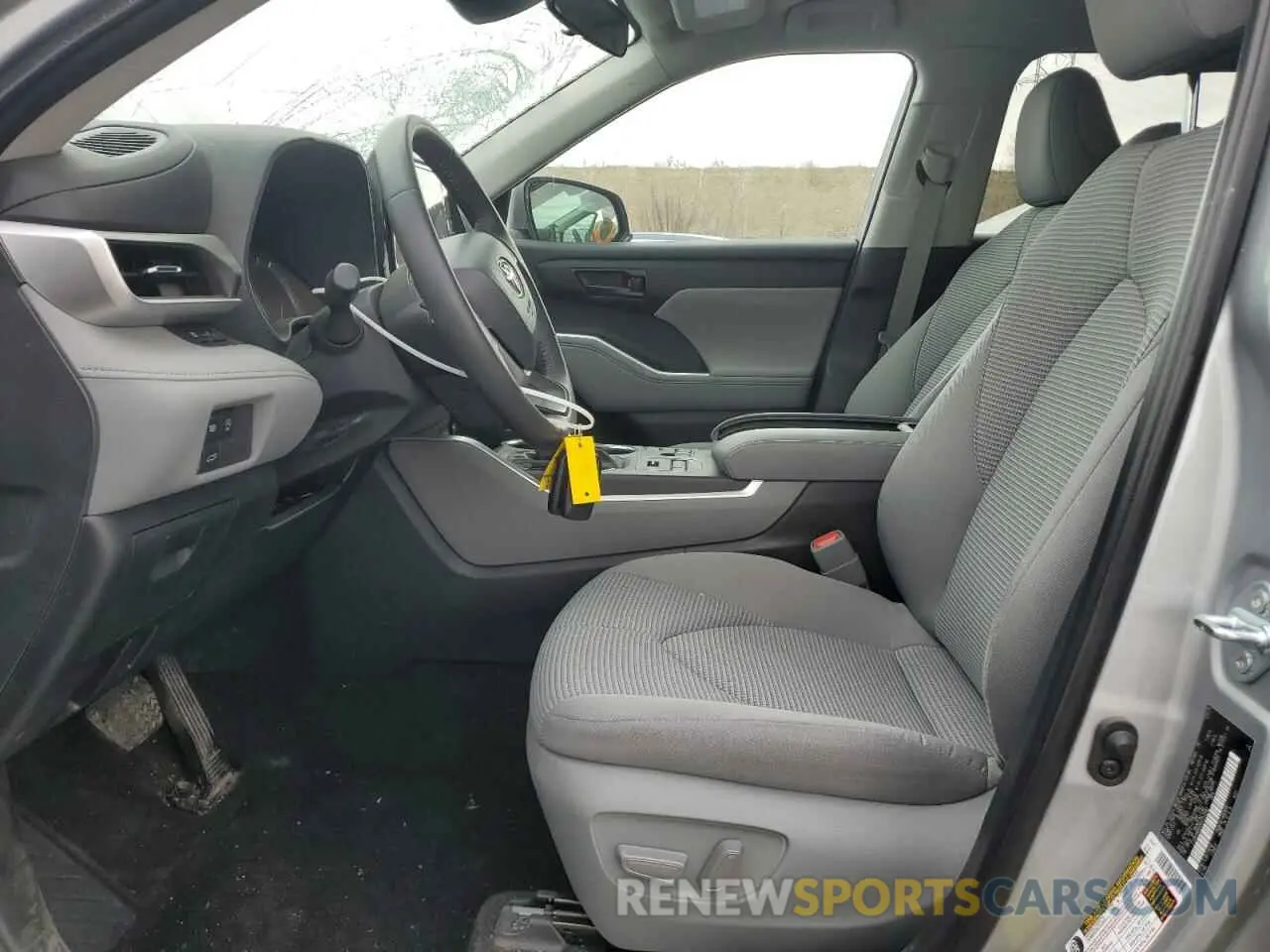 7 Photograph of a damaged car 5TDKDRBH2RS553392 TOYOTA HIGHLANDER 2024