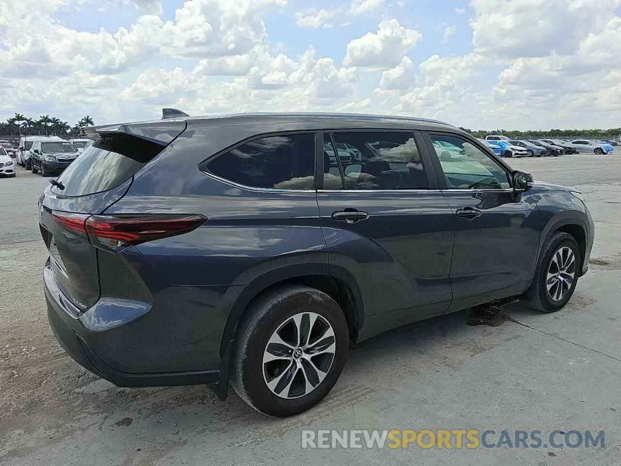 3 Фотография поврежденного автомобиля 5TDKDRBH2RS553666 TOYOTA HIGHLANDER 2024