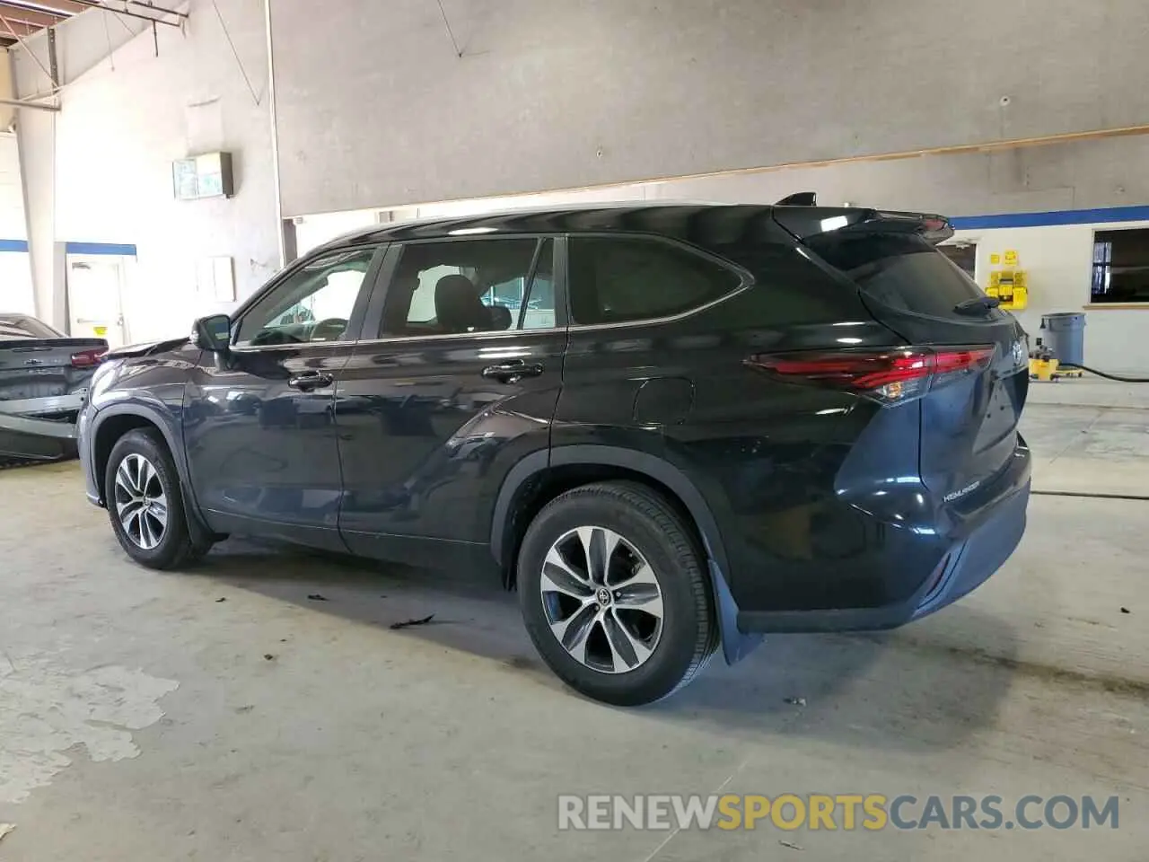 2 Фотография поврежденного автомобиля 5TDKDRBH2RS568071 TOYOTA HIGHLANDER 2024