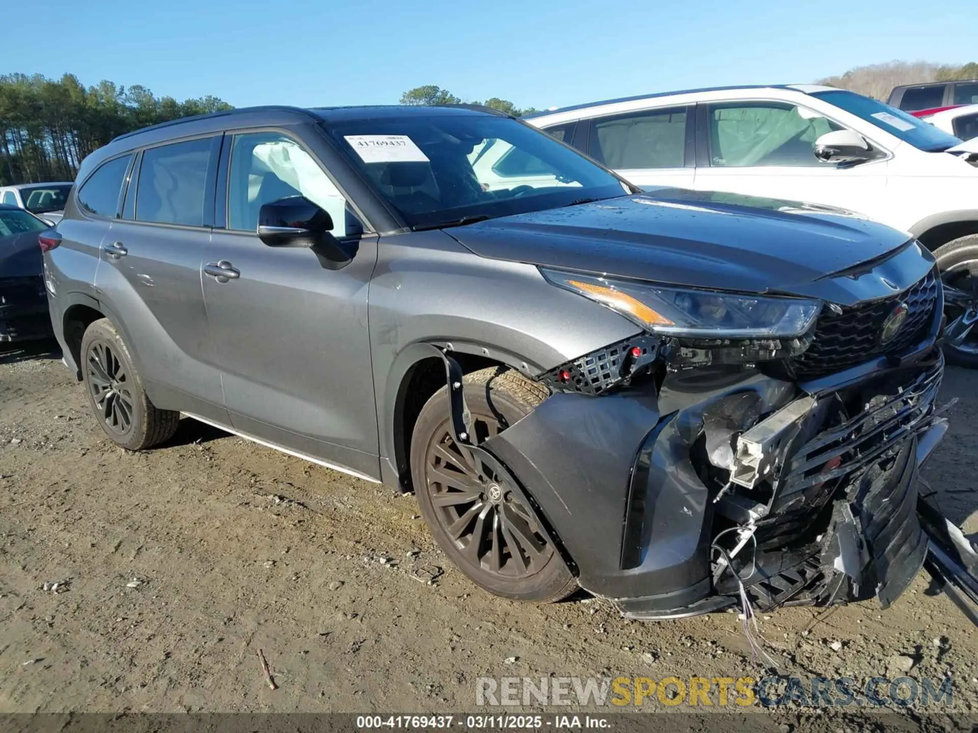 1 Photograph of a damaged car 5TDKDRBH3RS531823 TOYOTA HIGHLANDER 2024