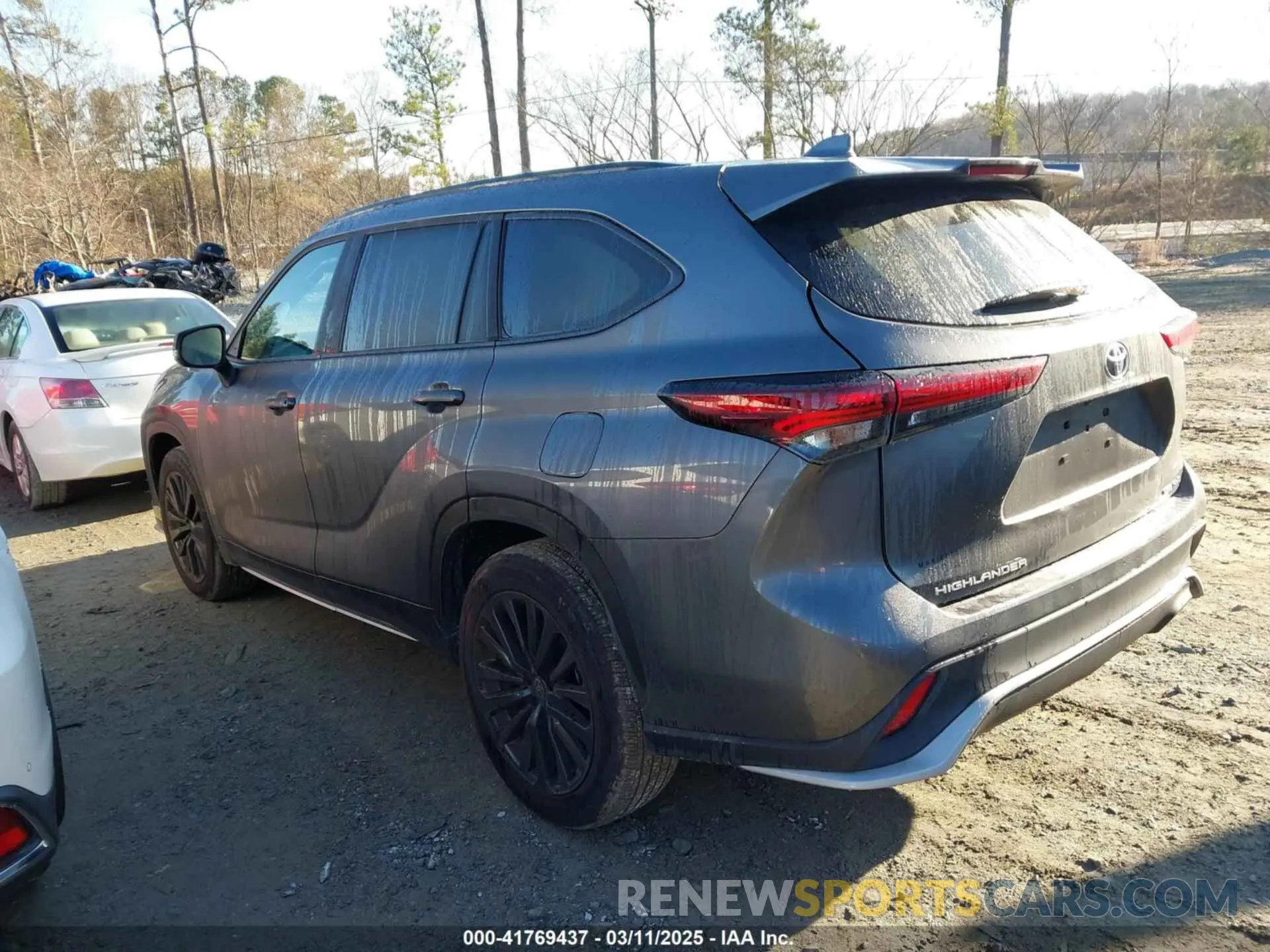 14 Photograph of a damaged car 5TDKDRBH3RS531823 TOYOTA HIGHLANDER 2024