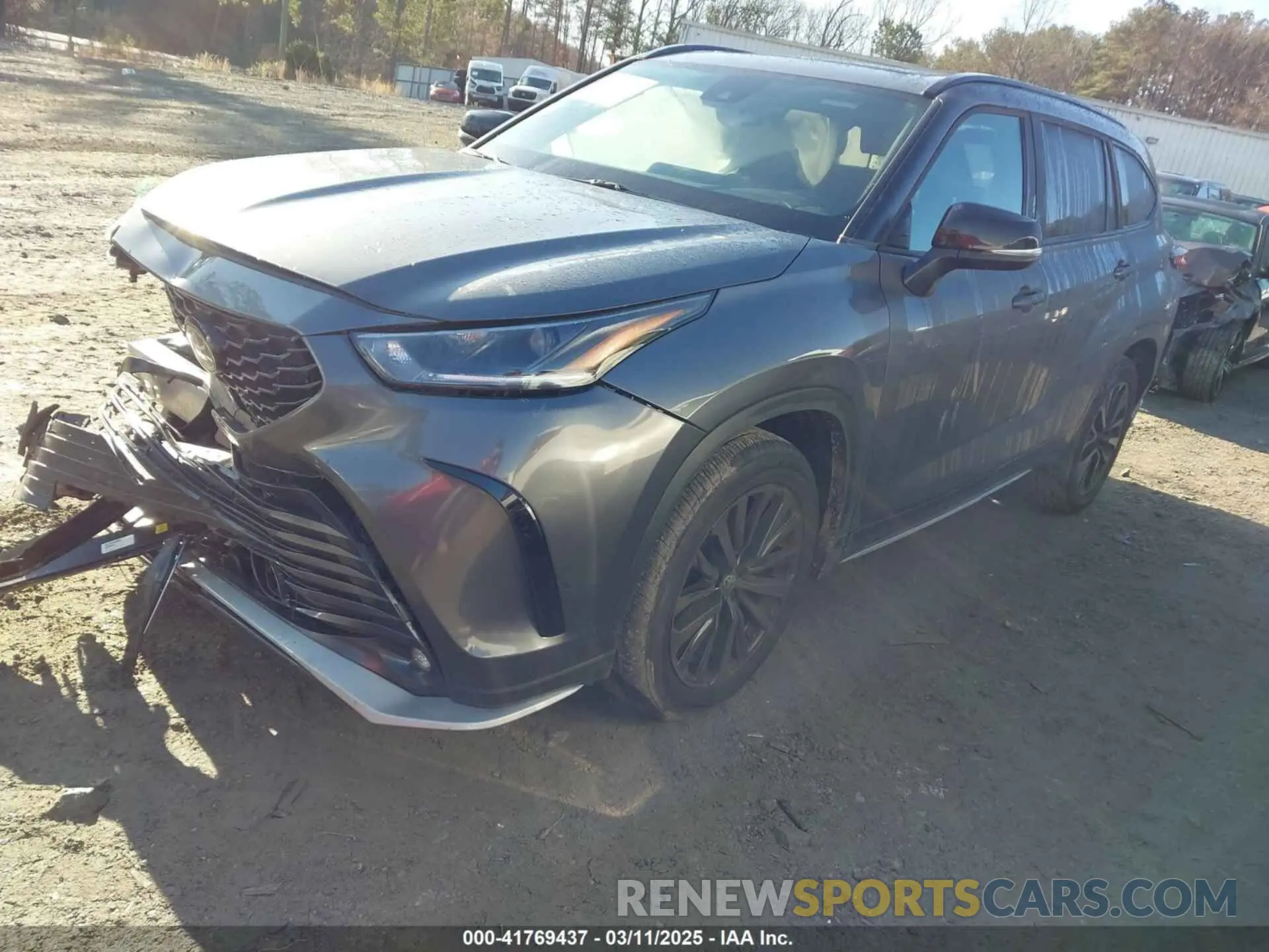 2 Photograph of a damaged car 5TDKDRBH3RS531823 TOYOTA HIGHLANDER 2024