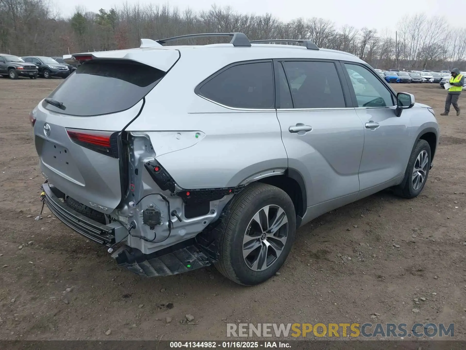 4 Фотография поврежденного автомобиля 5TDKDRBH3RS532227 TOYOTA HIGHLANDER 2024