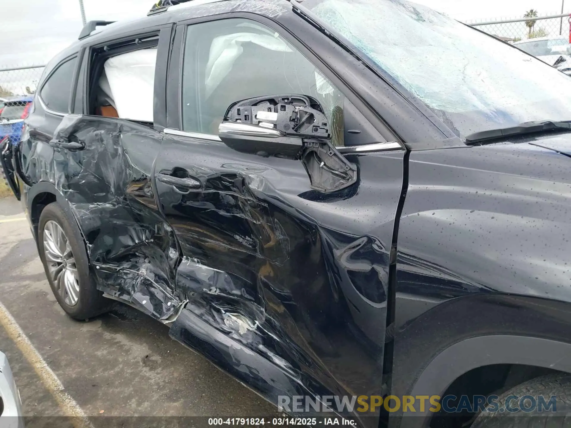 13 Photograph of a damaged car 5TDKDRBH3RS551814 TOYOTA HIGHLANDER 2024